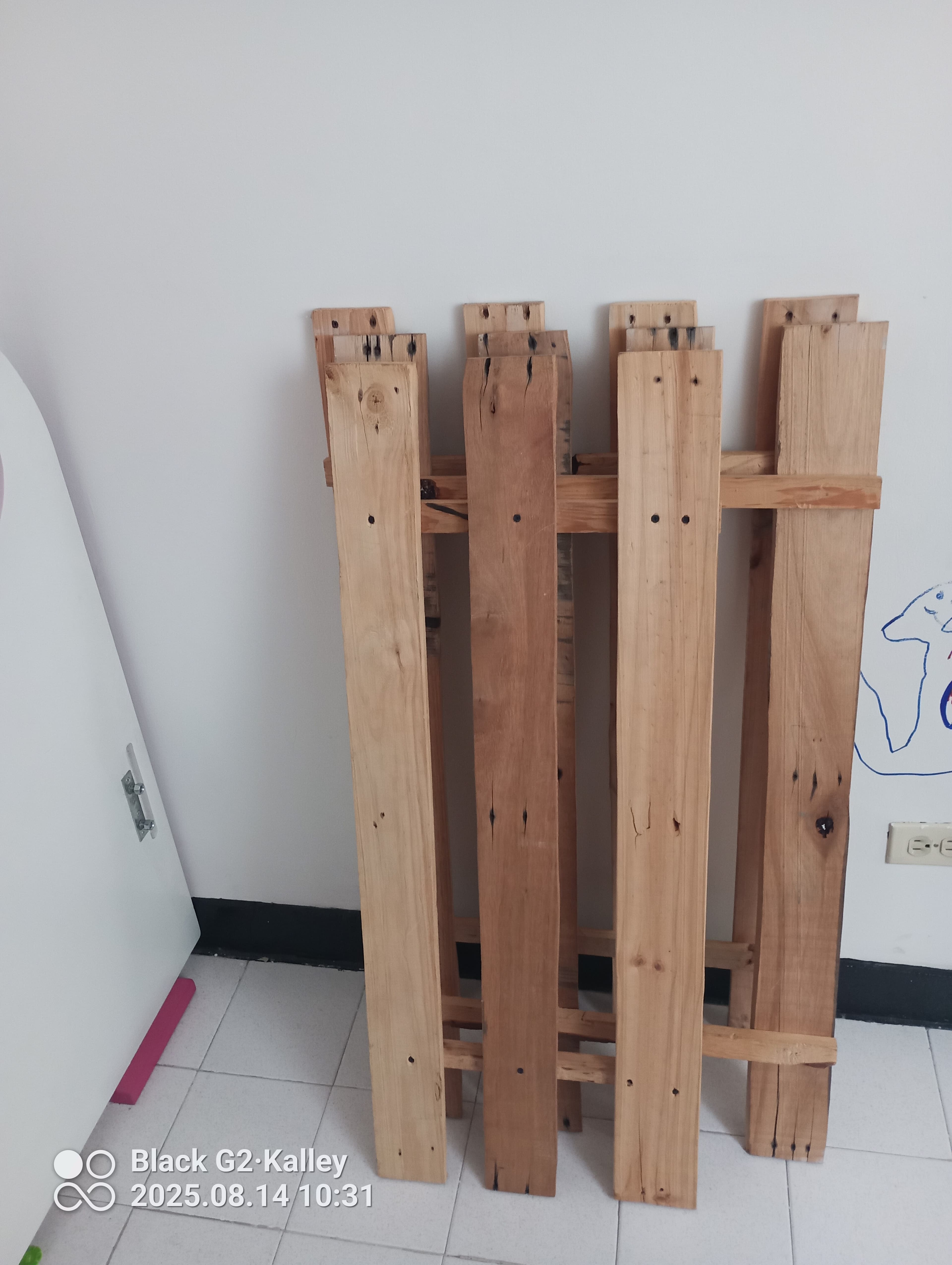 imagen de producto Cama sencilla para niña sin colchón 