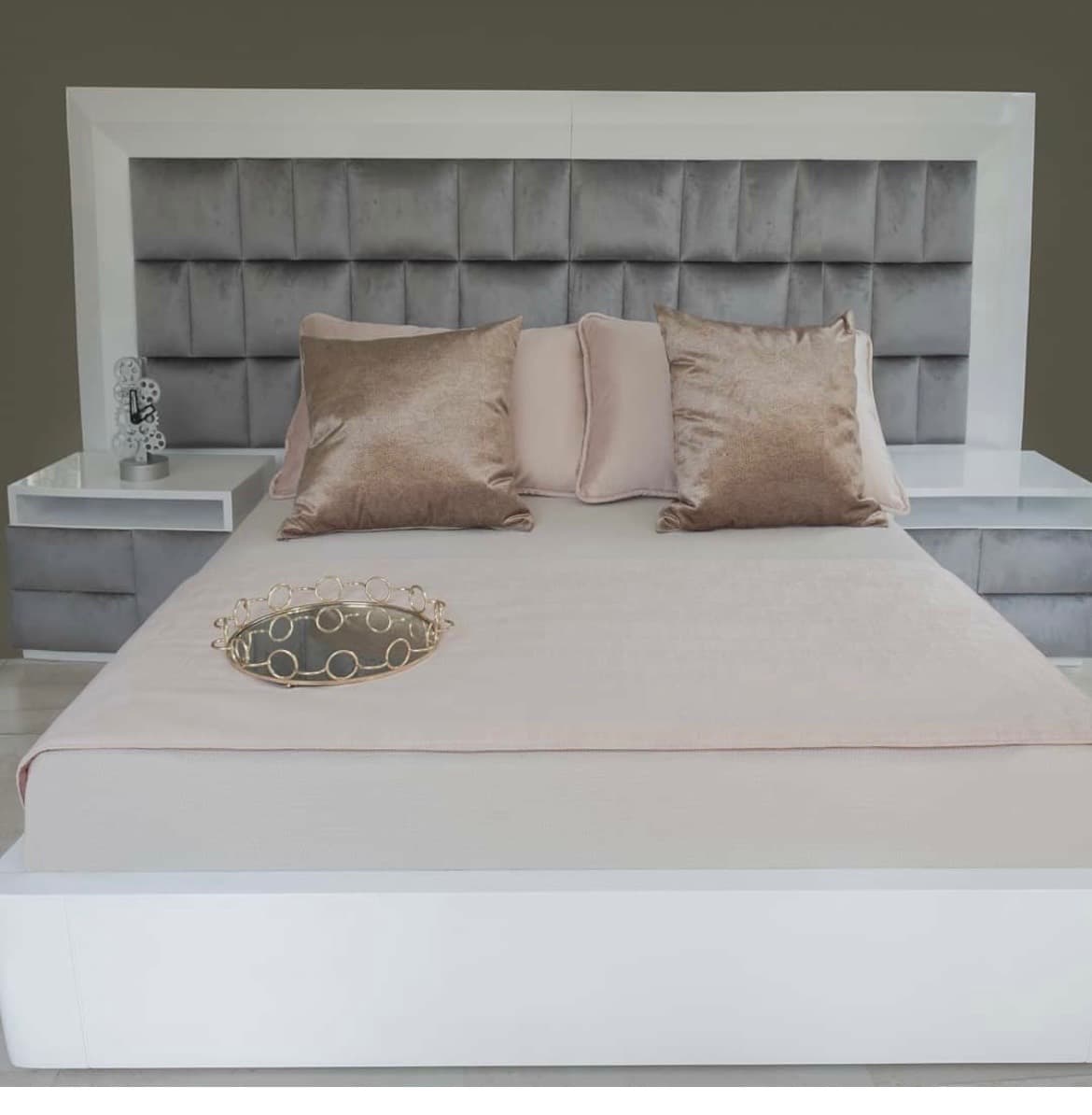 imagen de producto Cama sin colchón