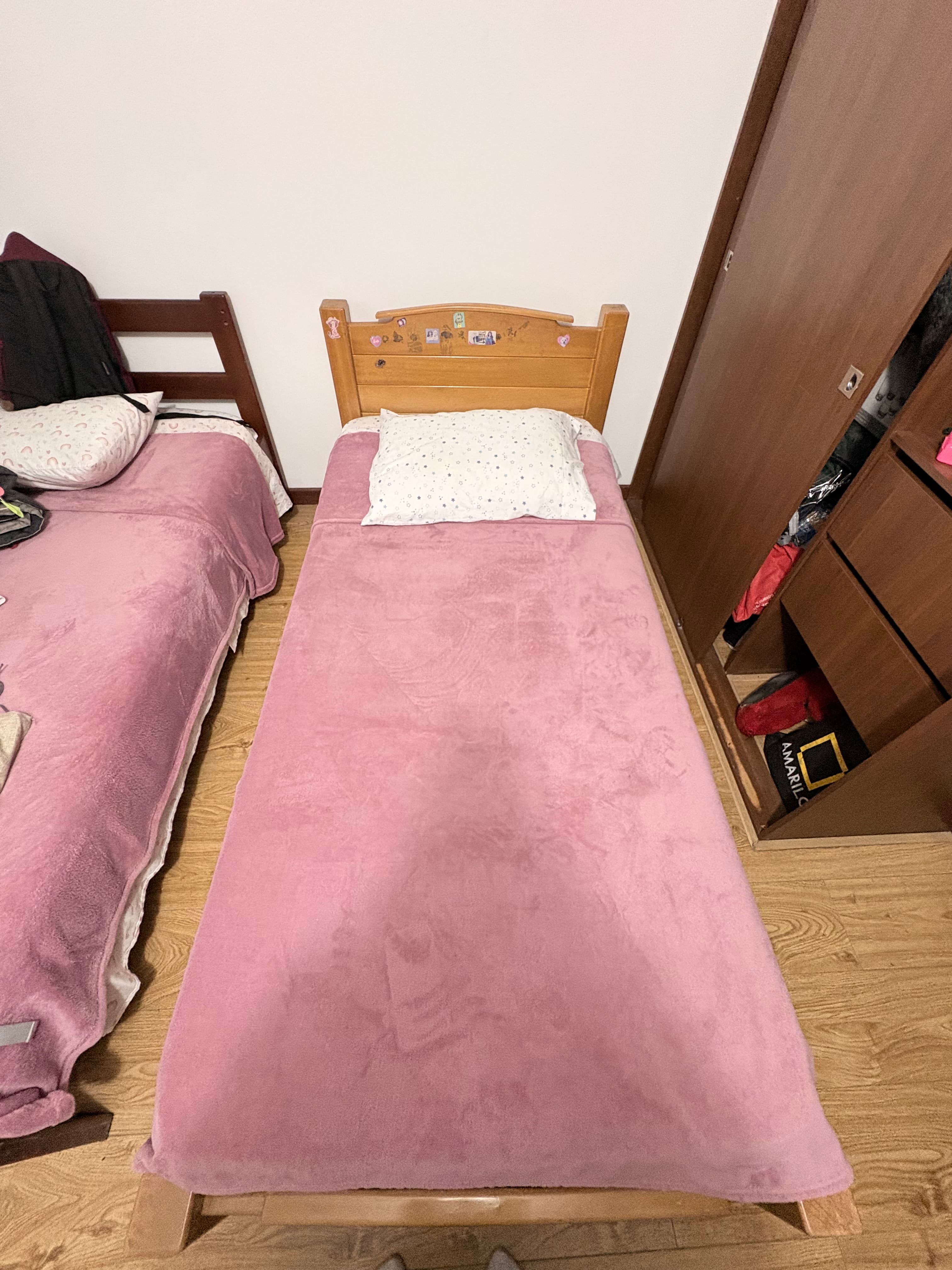 imagen de producto Cama sencilla con colchón