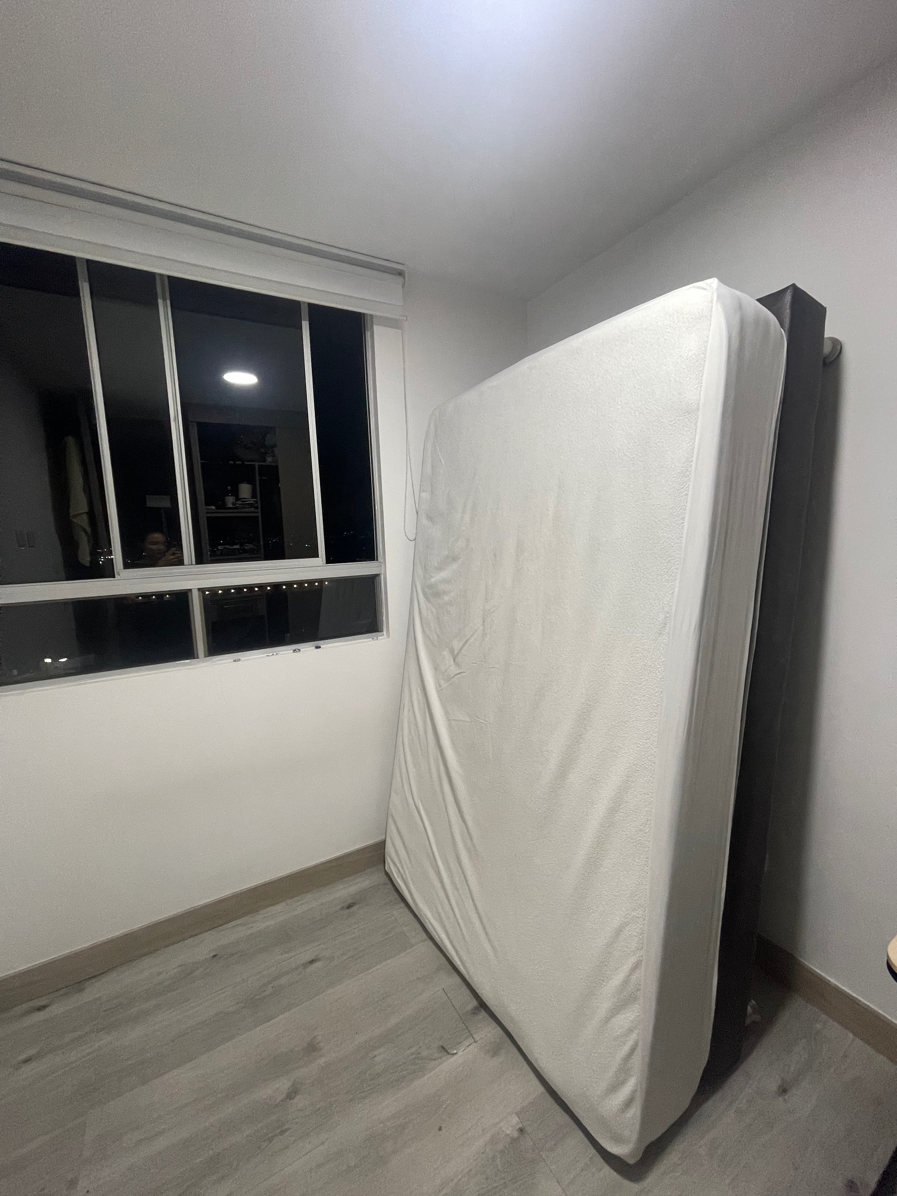 imagen de producto Cama con colchón
