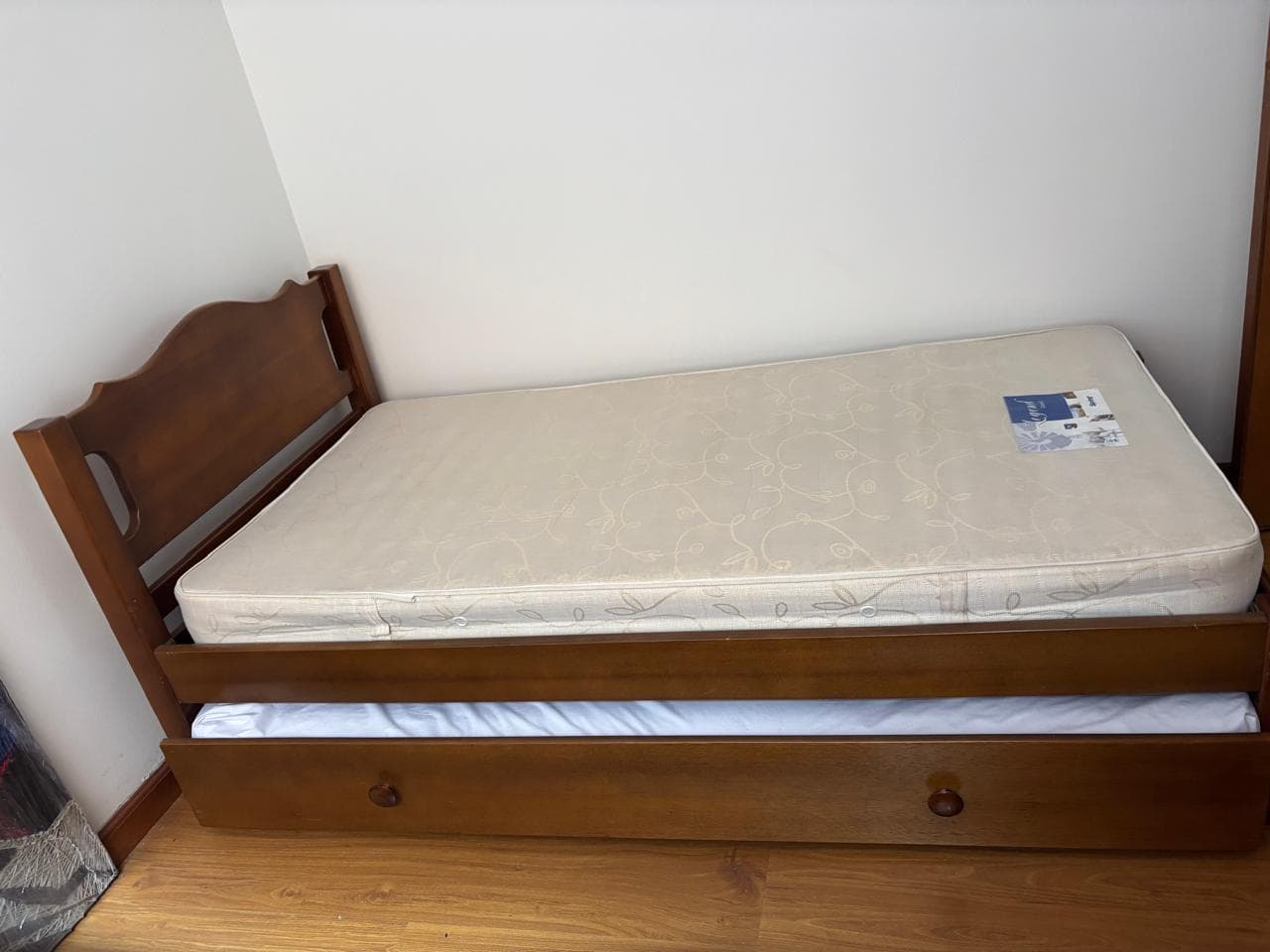 imagen de producto Cama Mueble Suizo con nido y colchones
