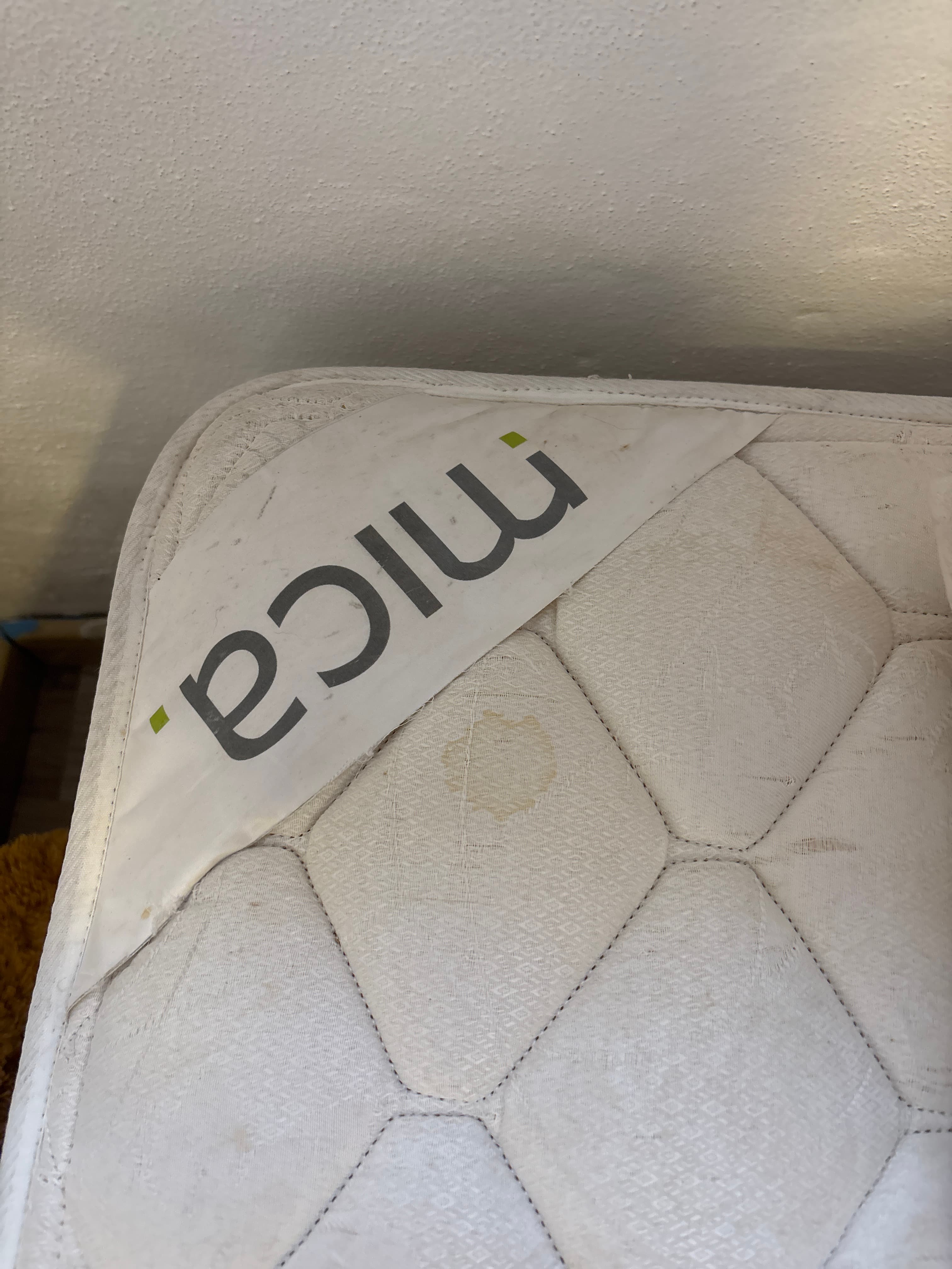 imagen de producto Cama con colchón