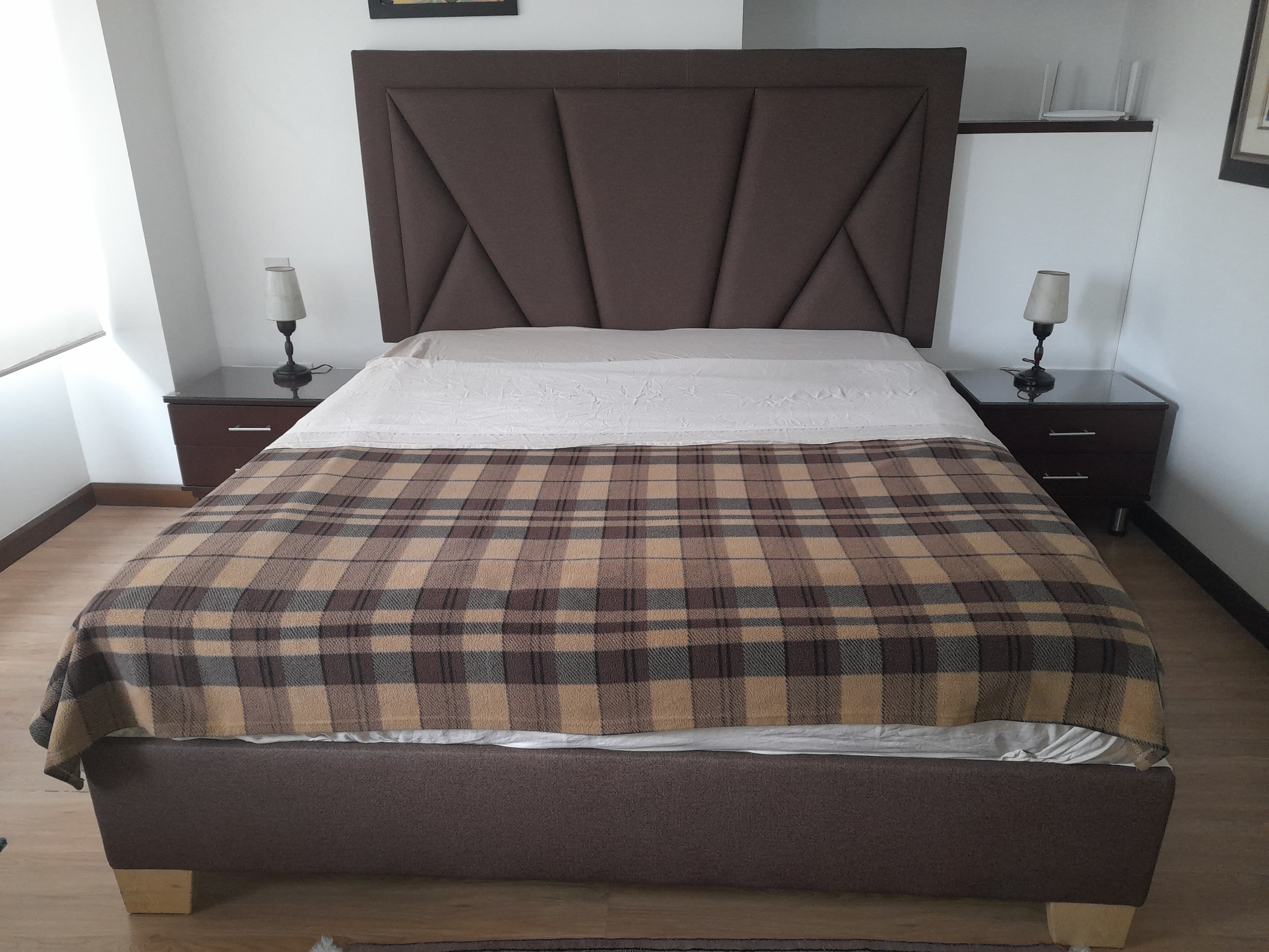 imagen de producto GANGA! Cama, Espaldar y Colchón