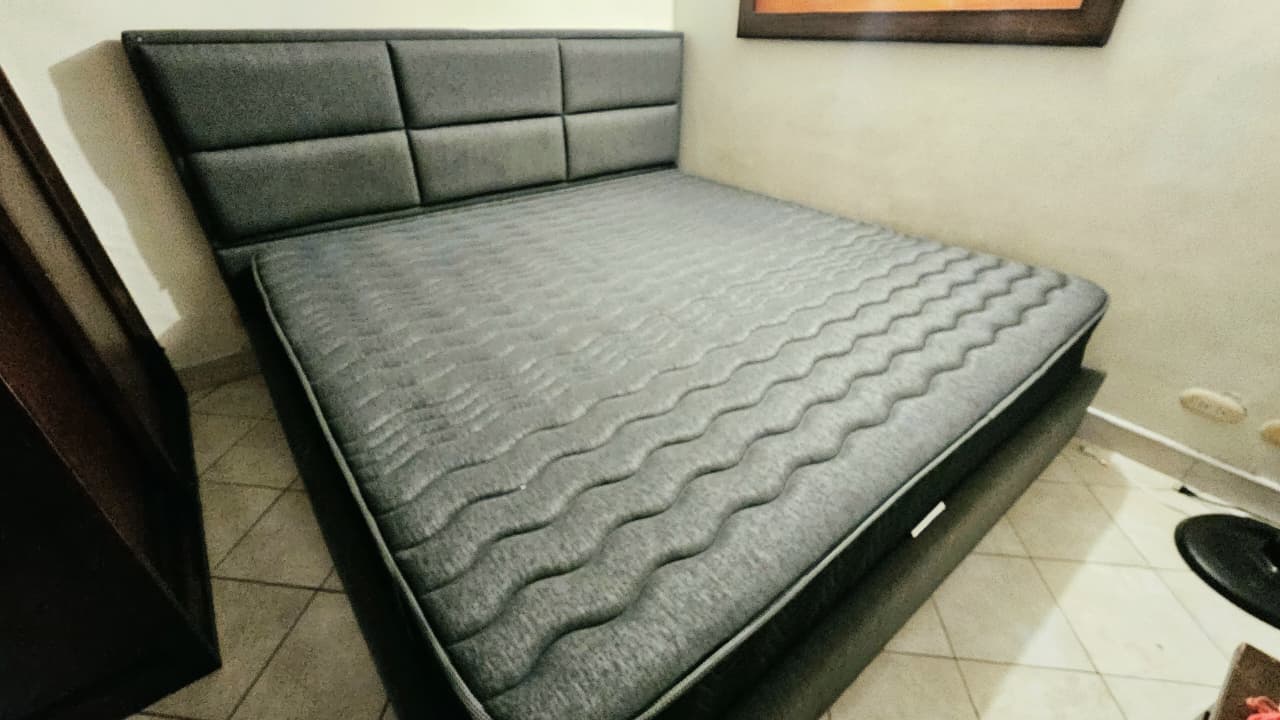 imagen de producto Cama con colchón 2x2 King con Colchon Pullman