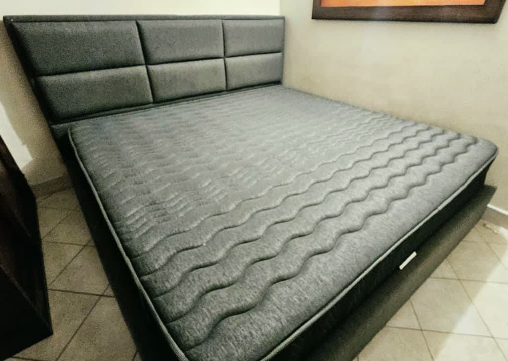 imagen de producto Cama con colchón 2x2 King con Colchon Pullman