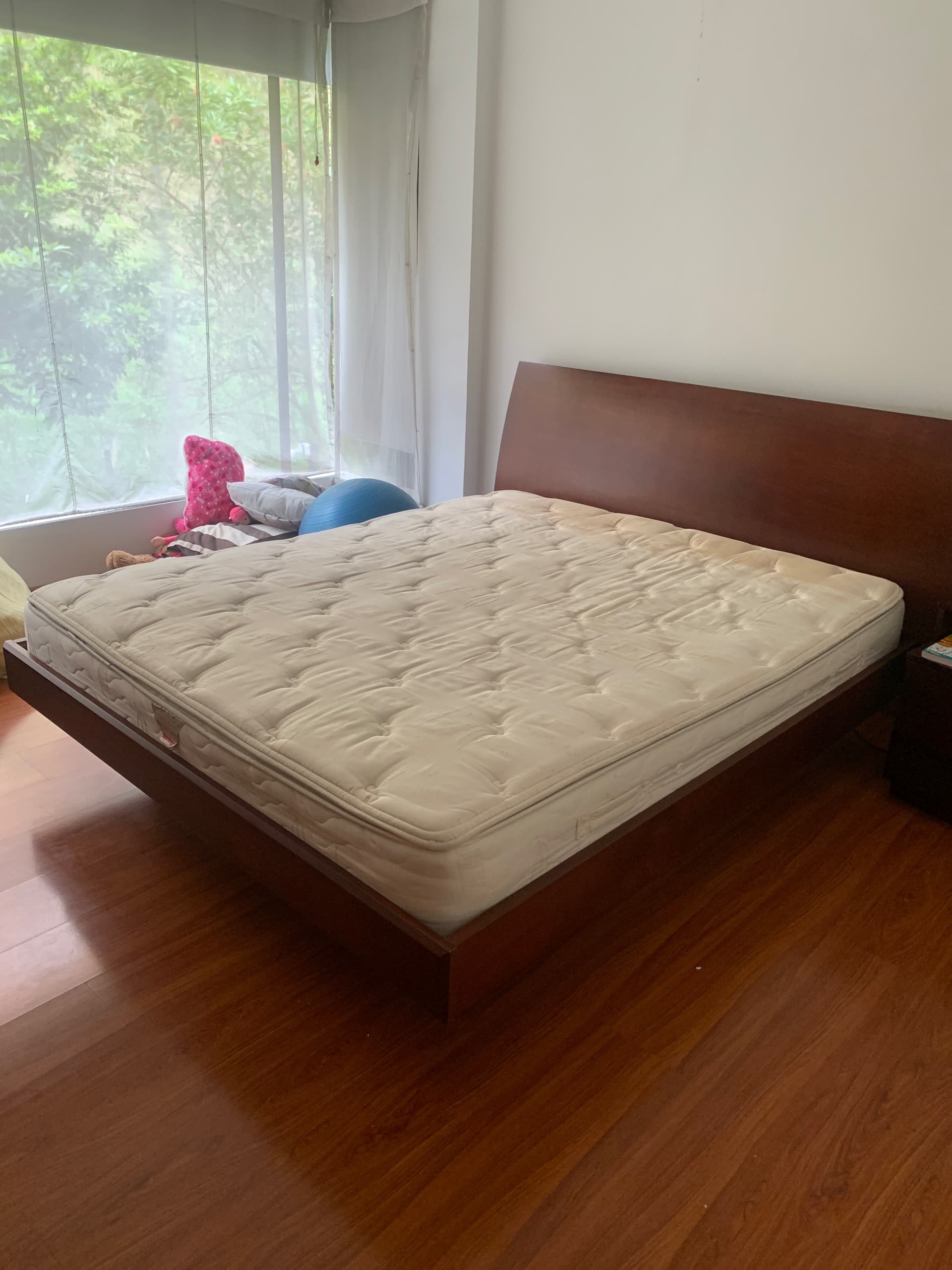 imagen de producto Cama con colchón