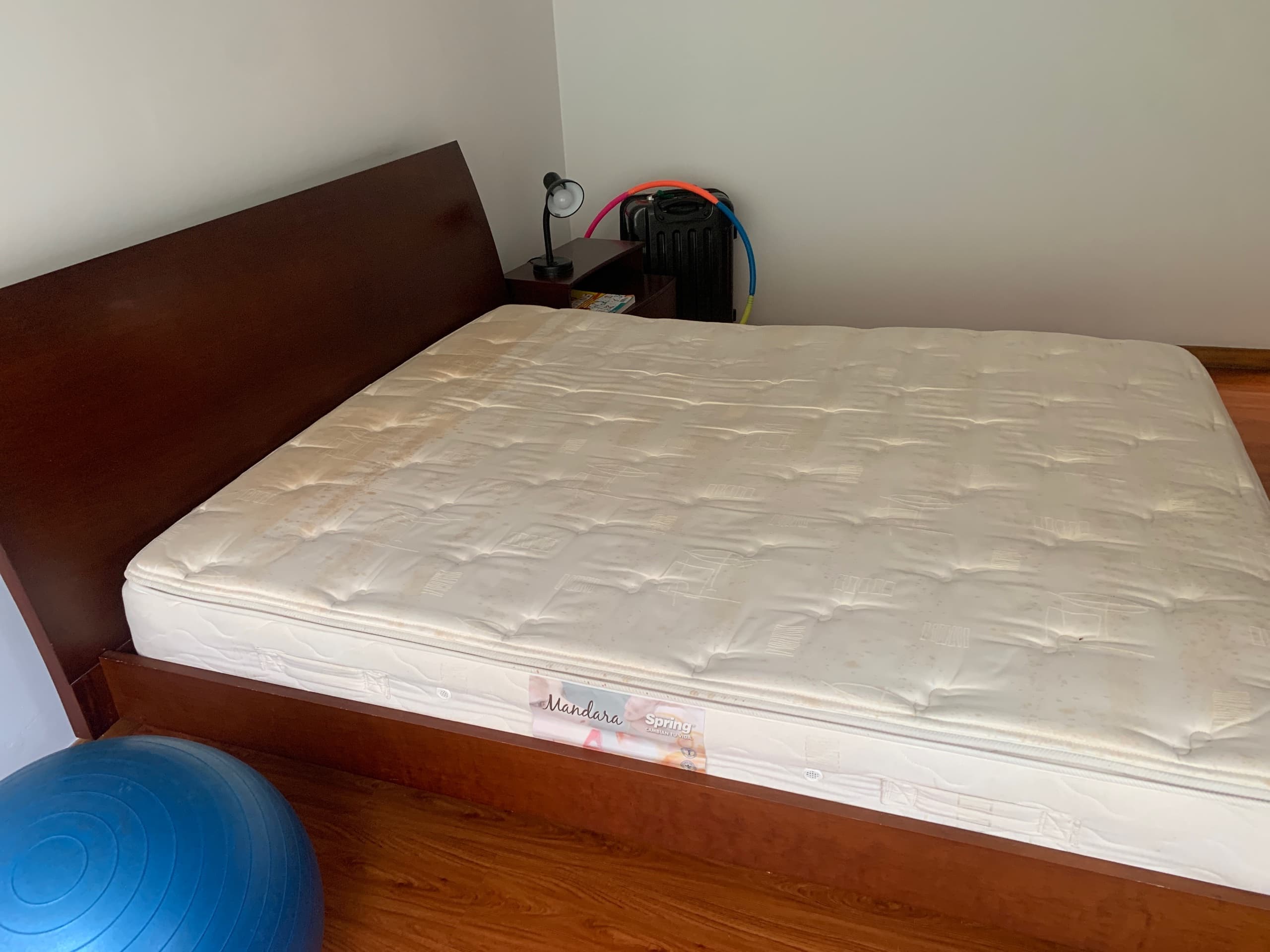 imagen de producto Cama con colchón