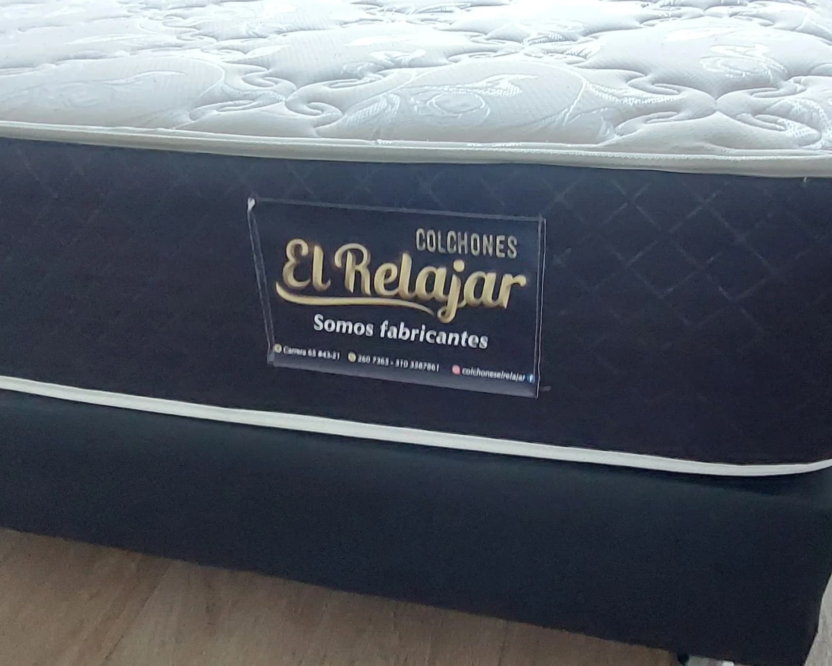 imagen de producto Base Cama con colchón