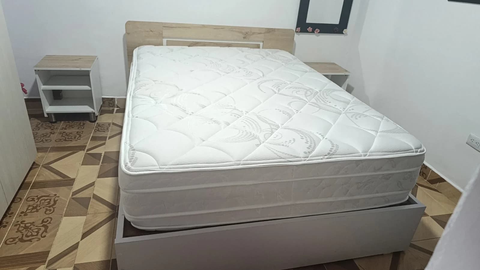 imagen de producto Cama con colchón8