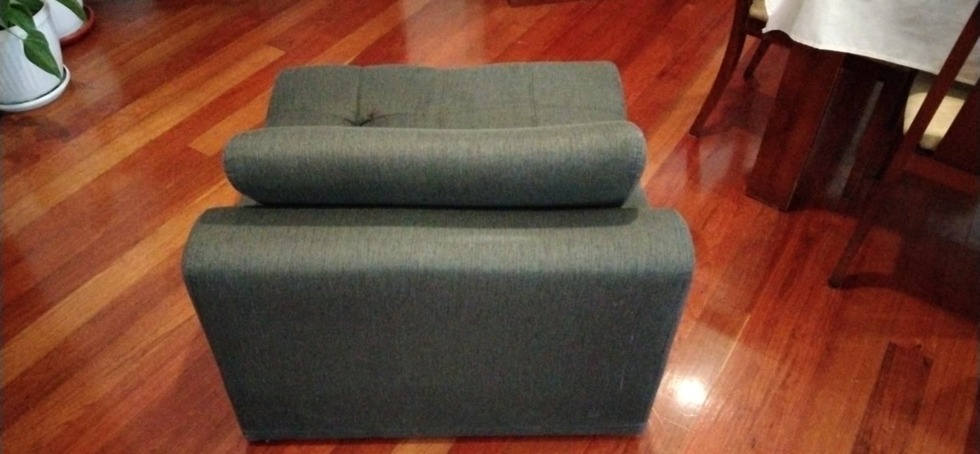 imagen de producto Sofa 3 puestos + un sofá auxiliar 