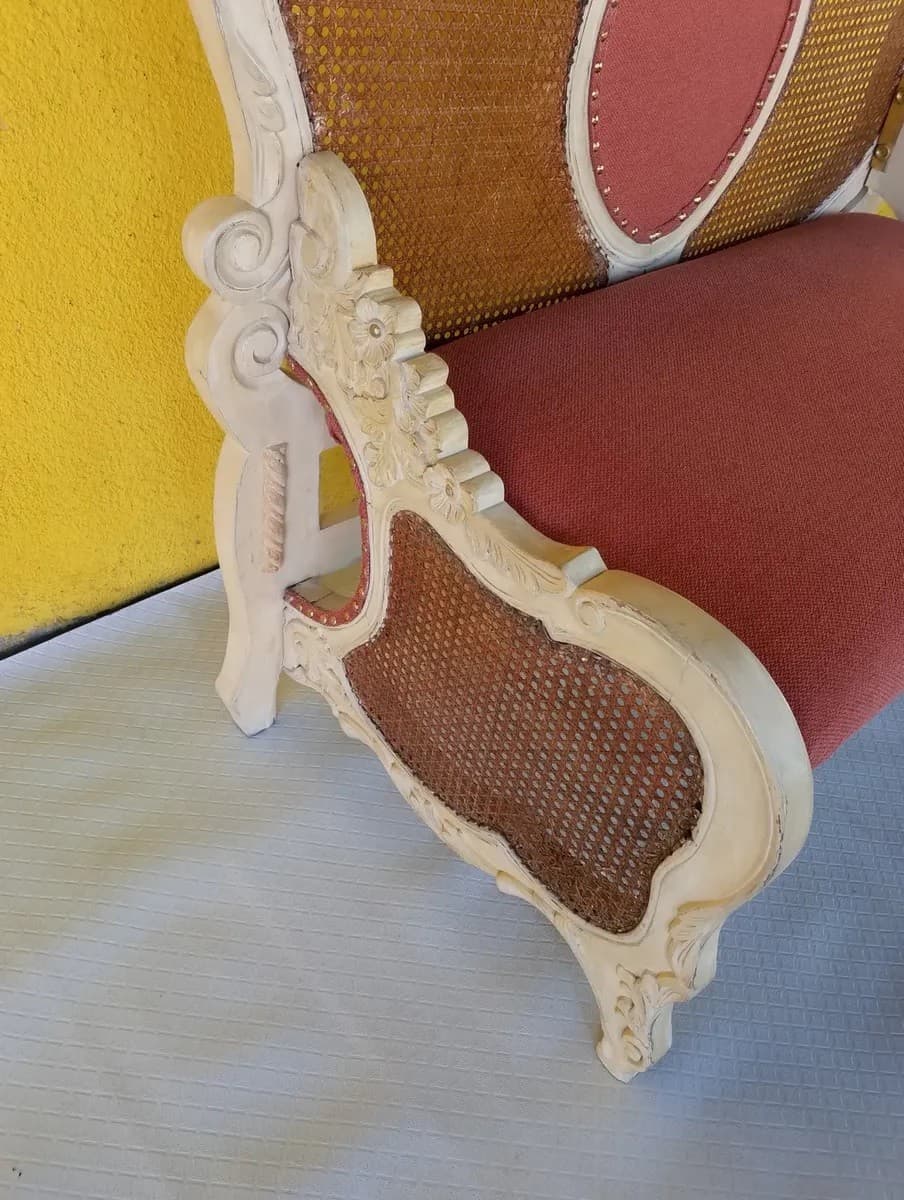 imagen de producto Sofa Antiguo De Medallon Cedro Y Rattan