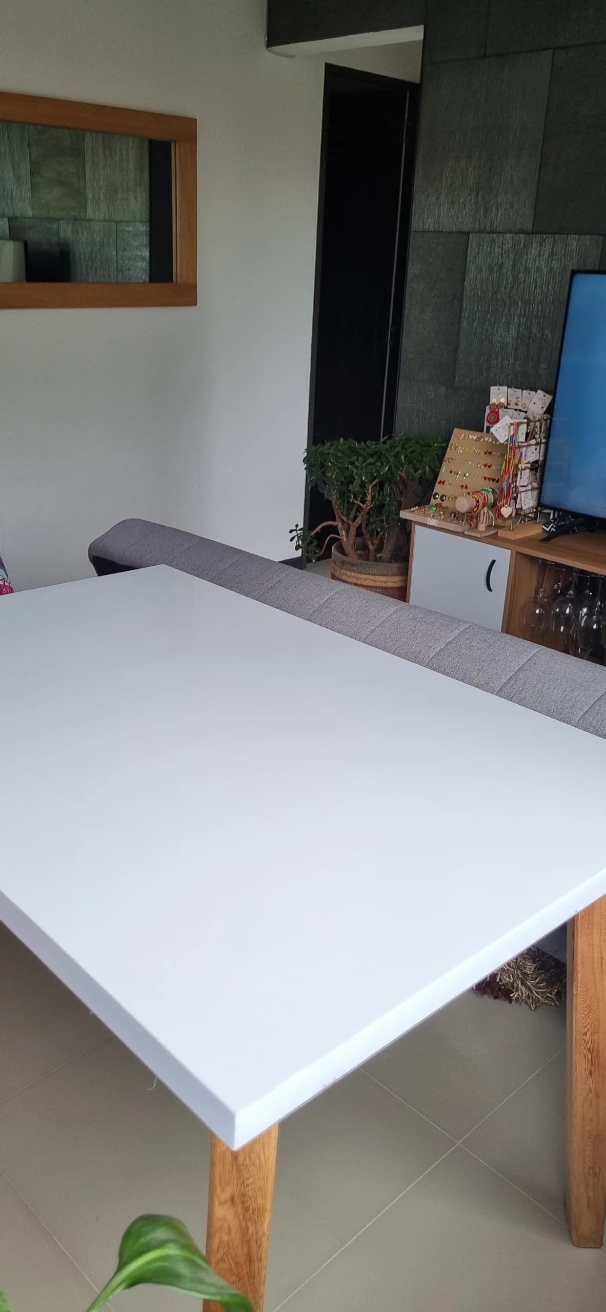 imagen de producto MESA DE COMEDOR 