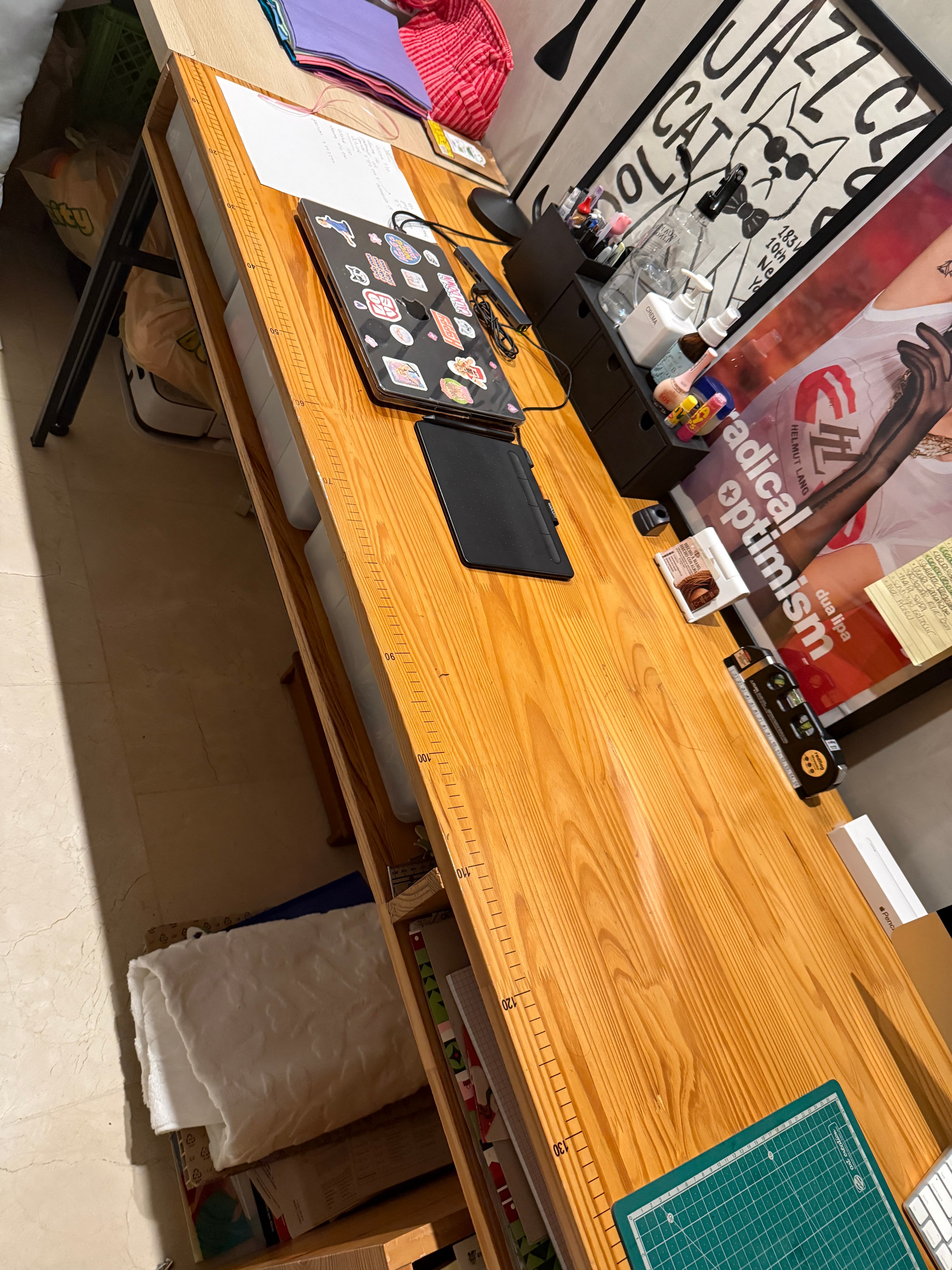 imagen de producto Escritorio en madera y acero.