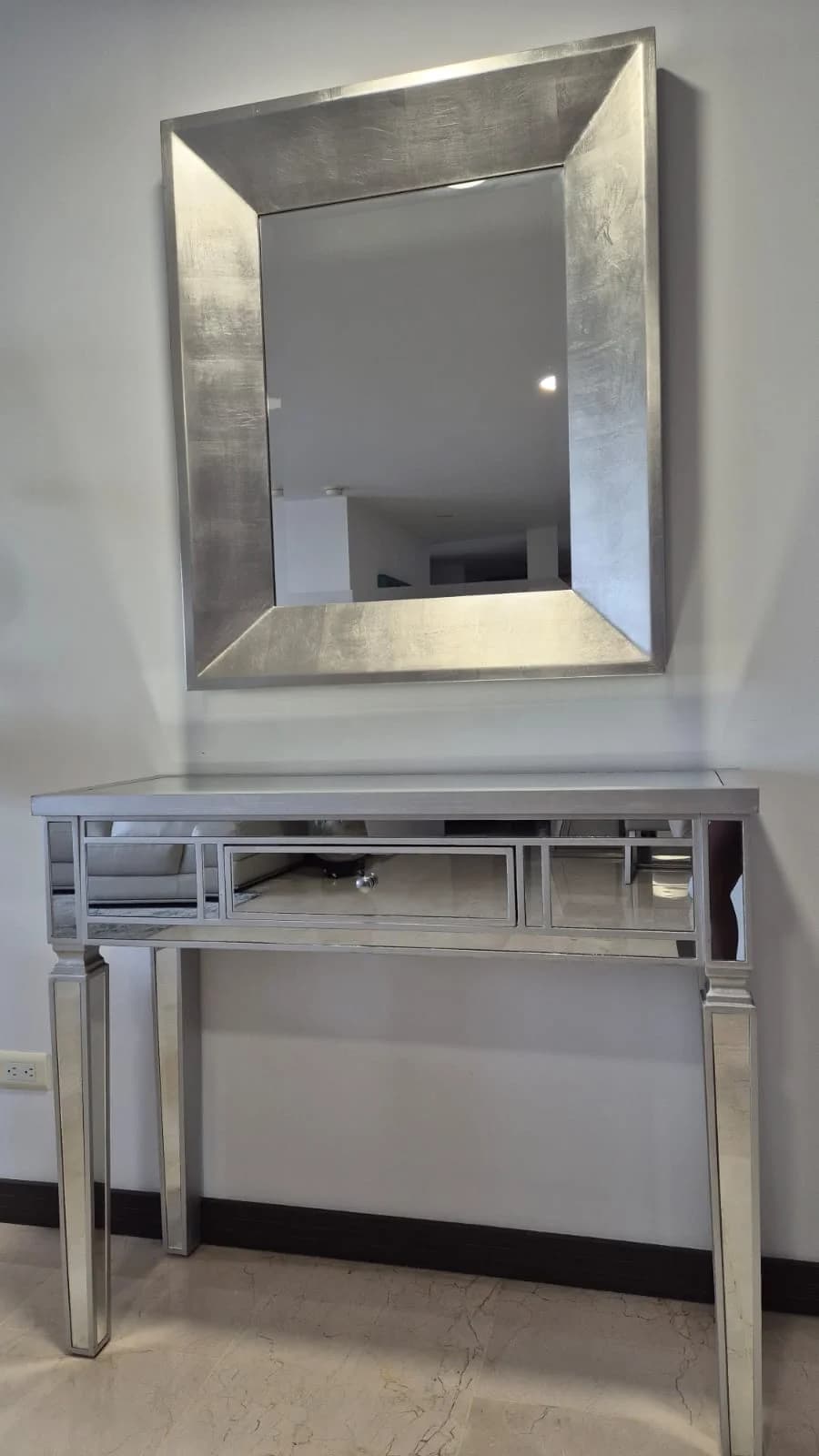 imagen de producto Mesa Auxiliar