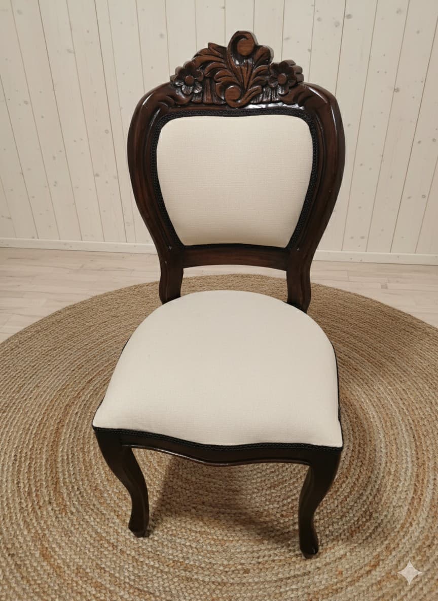 imagen de producto Silla Estilo Luis XV con Talla floral