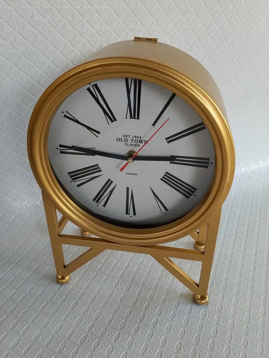 imagen de producto Reloj De Mesa Retro London De Tanque 