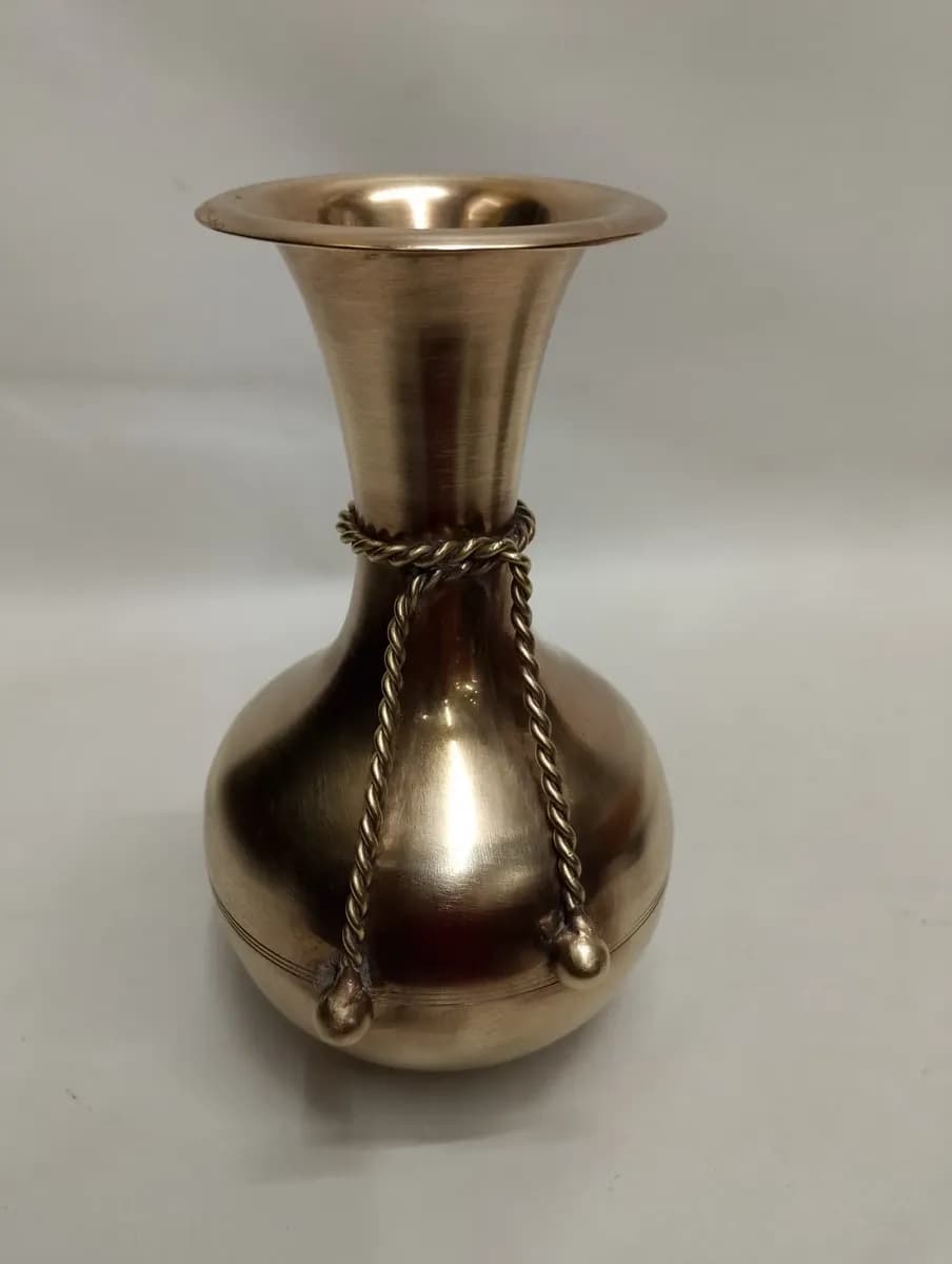 imagen de producto Florero De Mesa Antiguo Hindu En Bronce Cuerda 