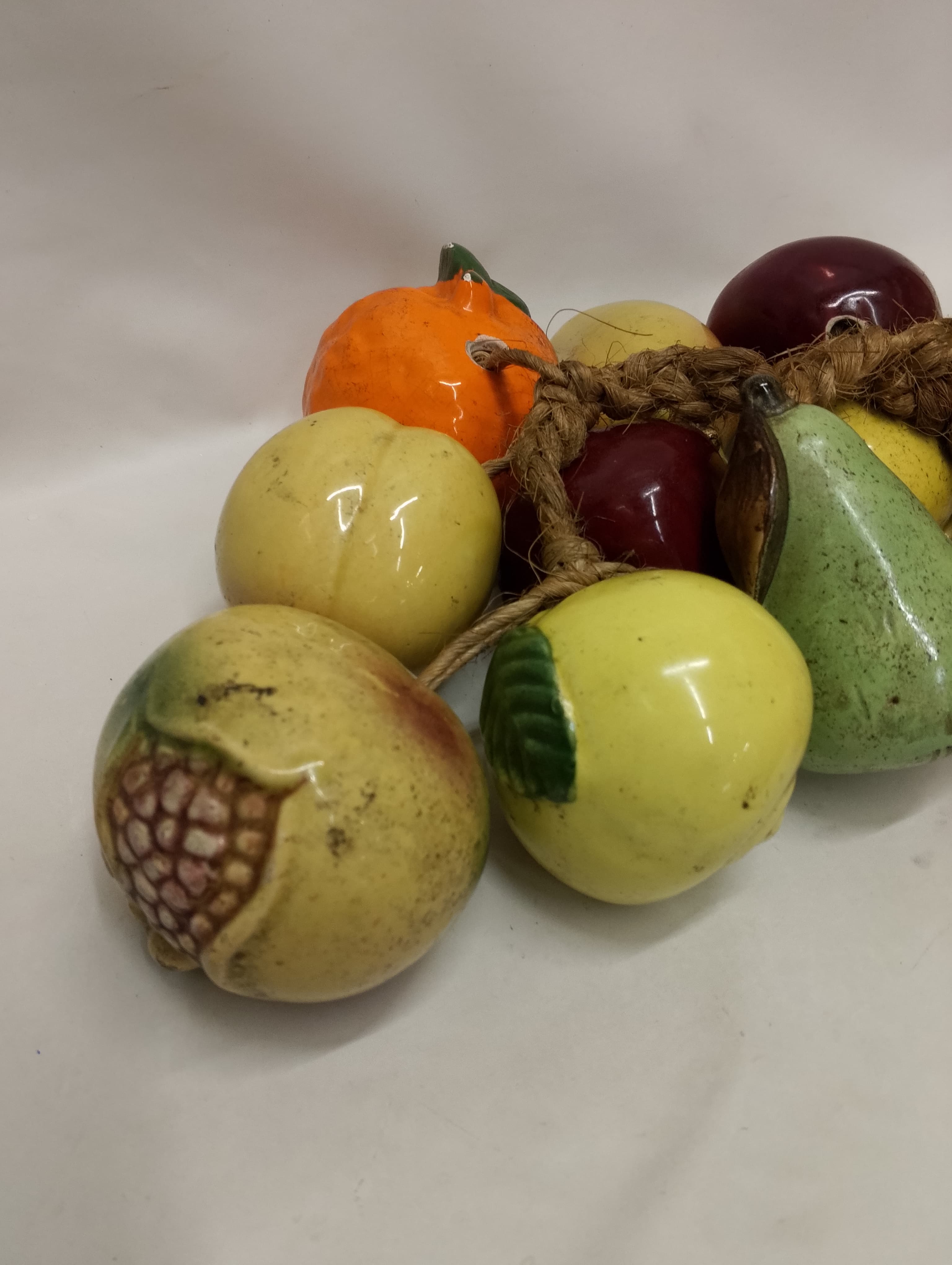 imagen de producto RAMO FRUTAS ANTIGUO ITALY CERAMICA PORCELANIZADA 