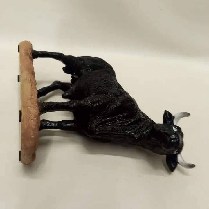 imagen de producto ESCULTURA TOLEDO TORO DE LIDIA ESPAÑOL NEGRO
