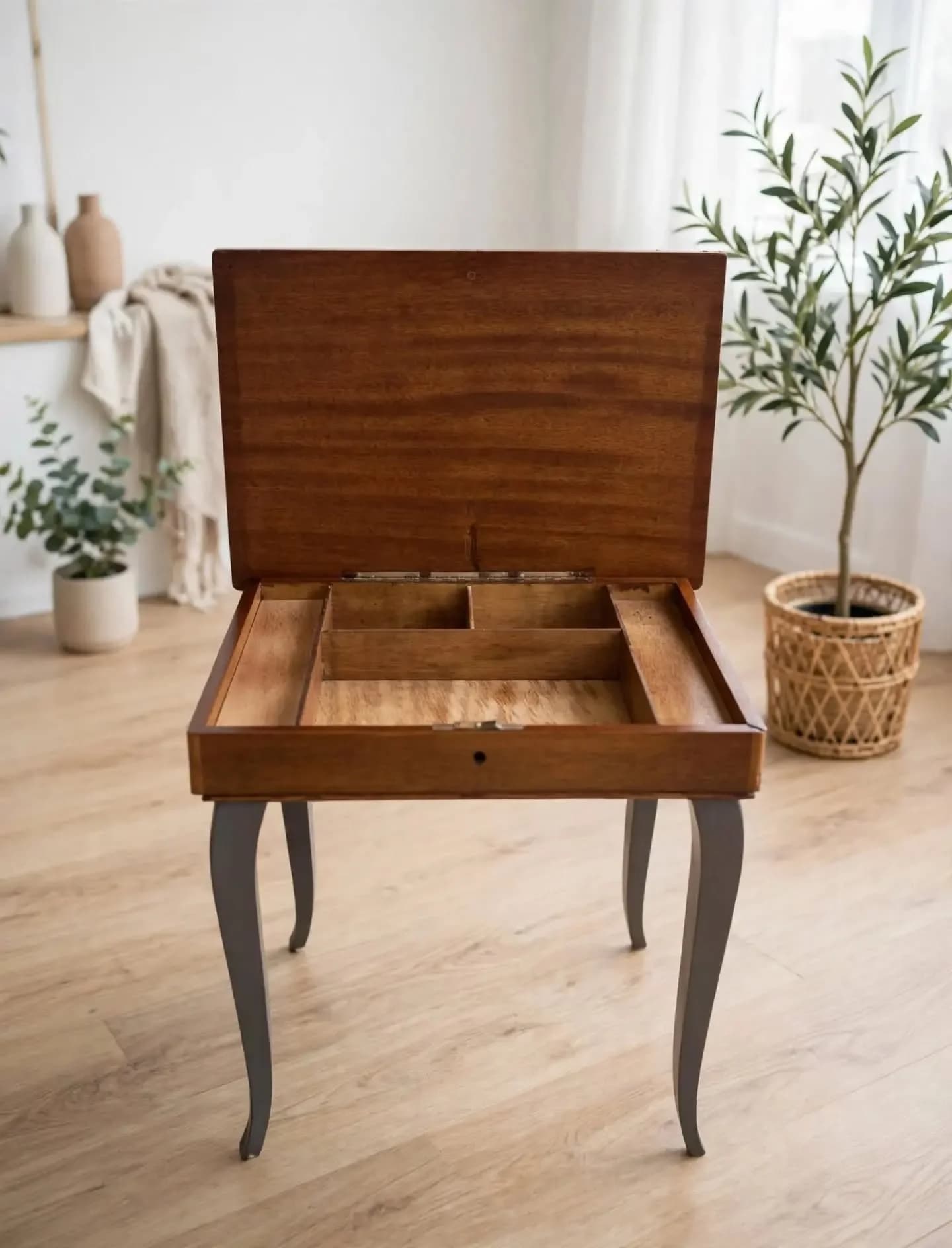 imagen de producto MESA JOYERO AUXILIAR MAQUETERIA COMINO CRESPO 