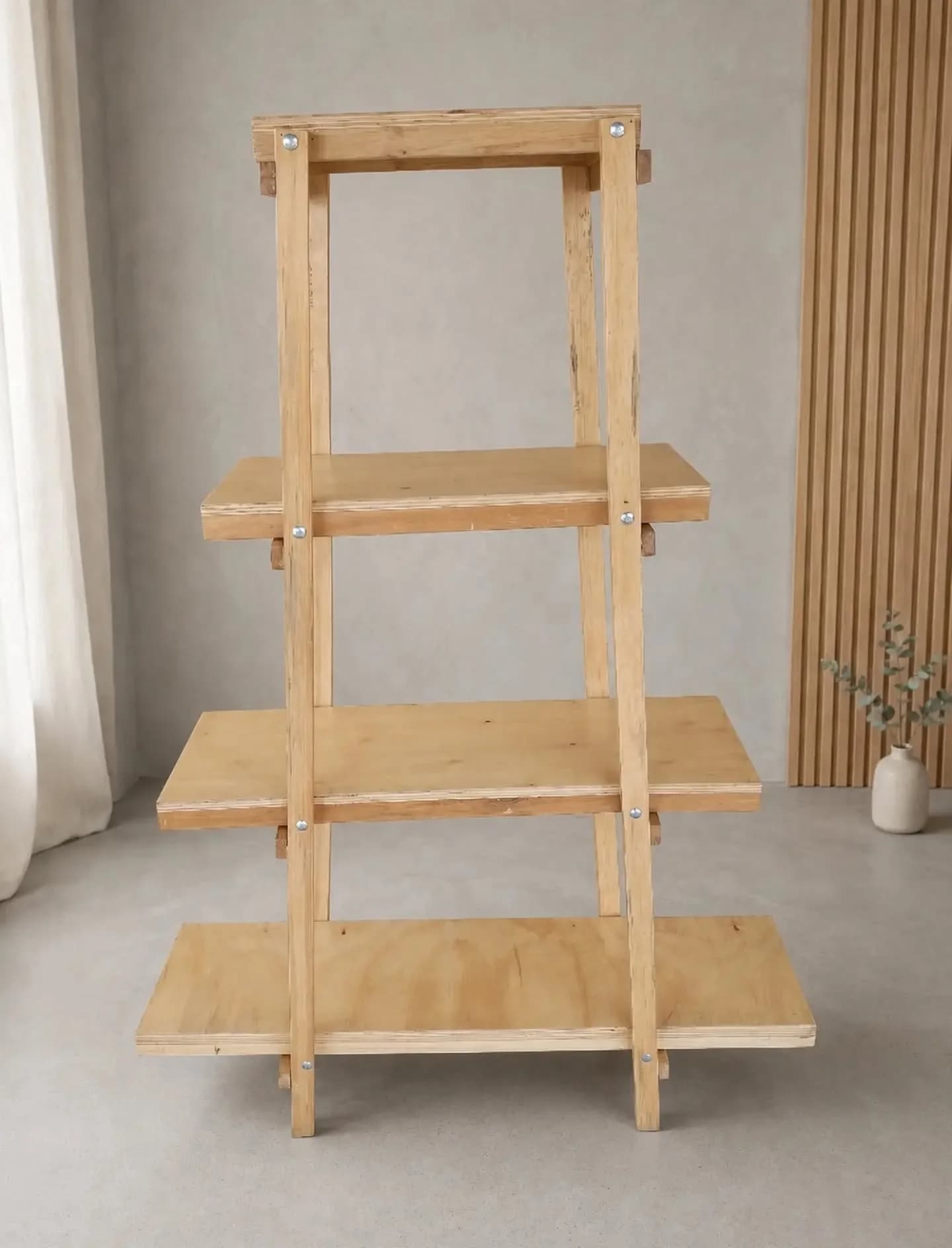 imagen de producto REPISA EXHIBIDOR DE PIE MADERA PINO NATURAL 