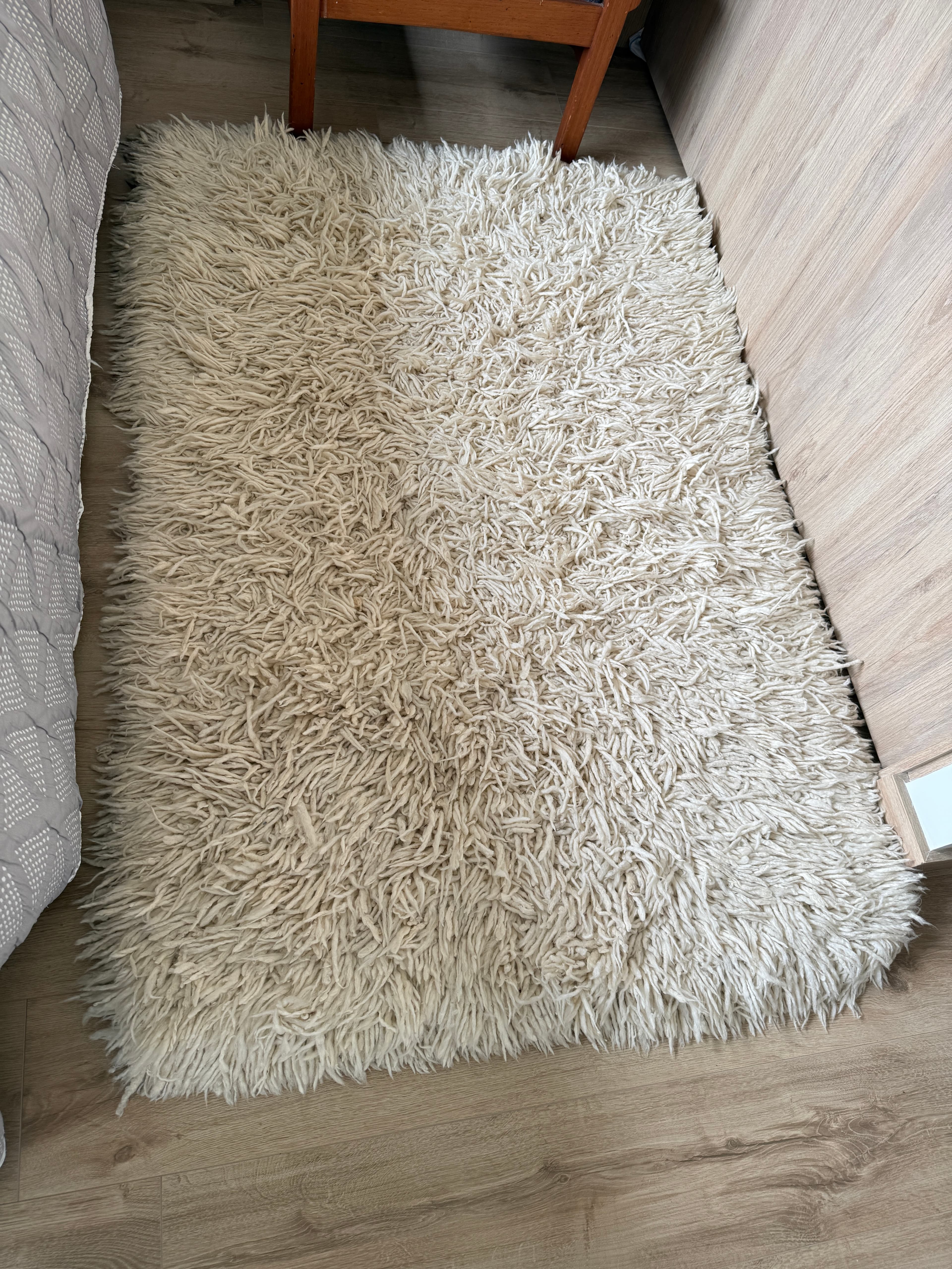 imagen de producto Tapete beige pelo largo