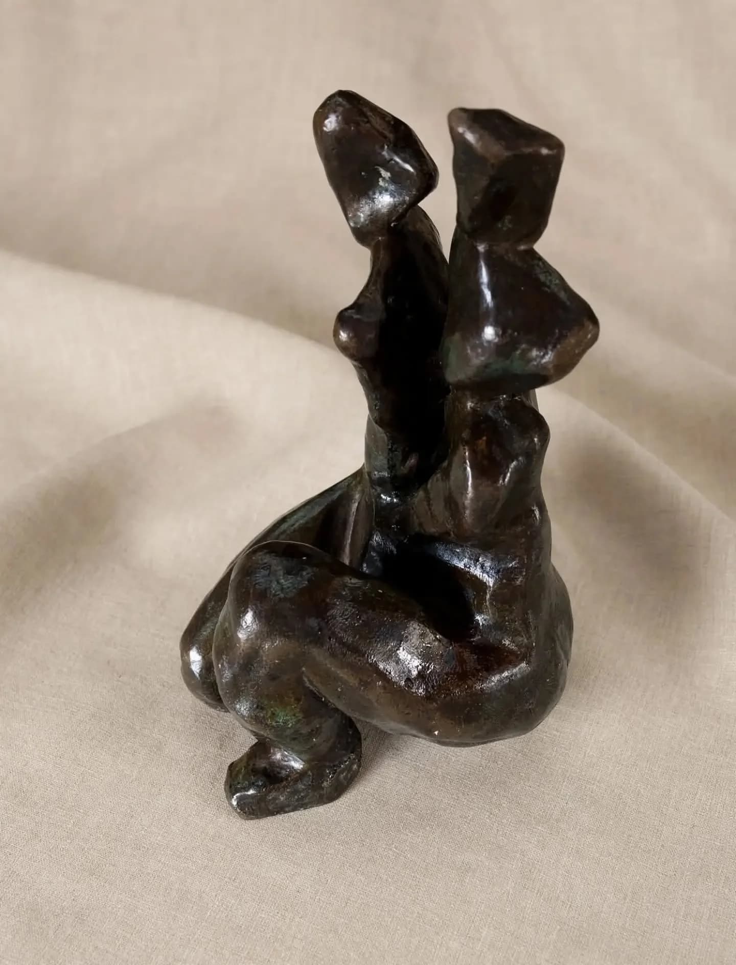 imagen de producto ESCULTURA EUROPEA ABSTRACTA PAREJA ENAMORADOS 