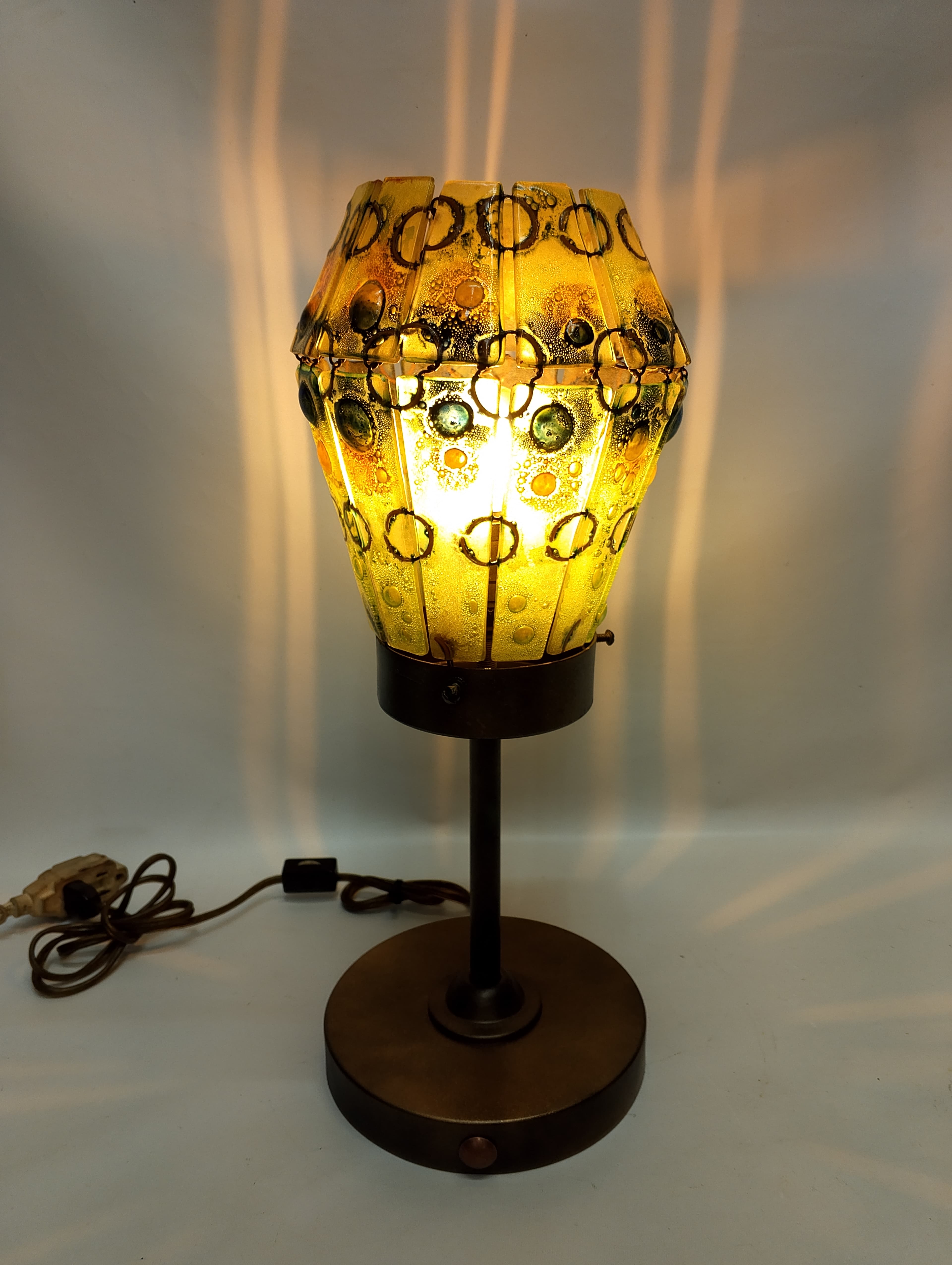 imagen de producto LAMPARA VITRAL BASE COBRIZADA VERDE 