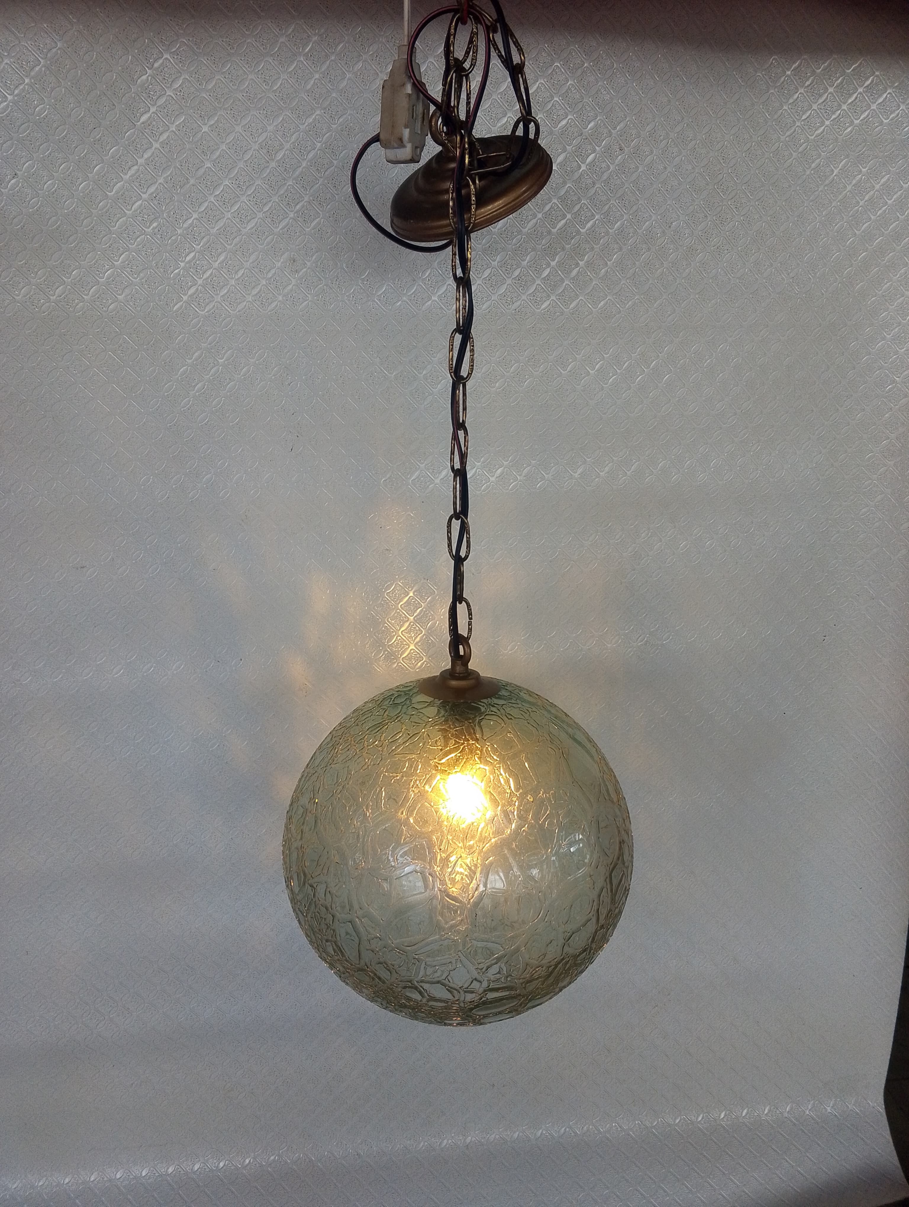 imagen de producto LAMPARA TECHO BOLA CRISTAL CRAQUELADO 