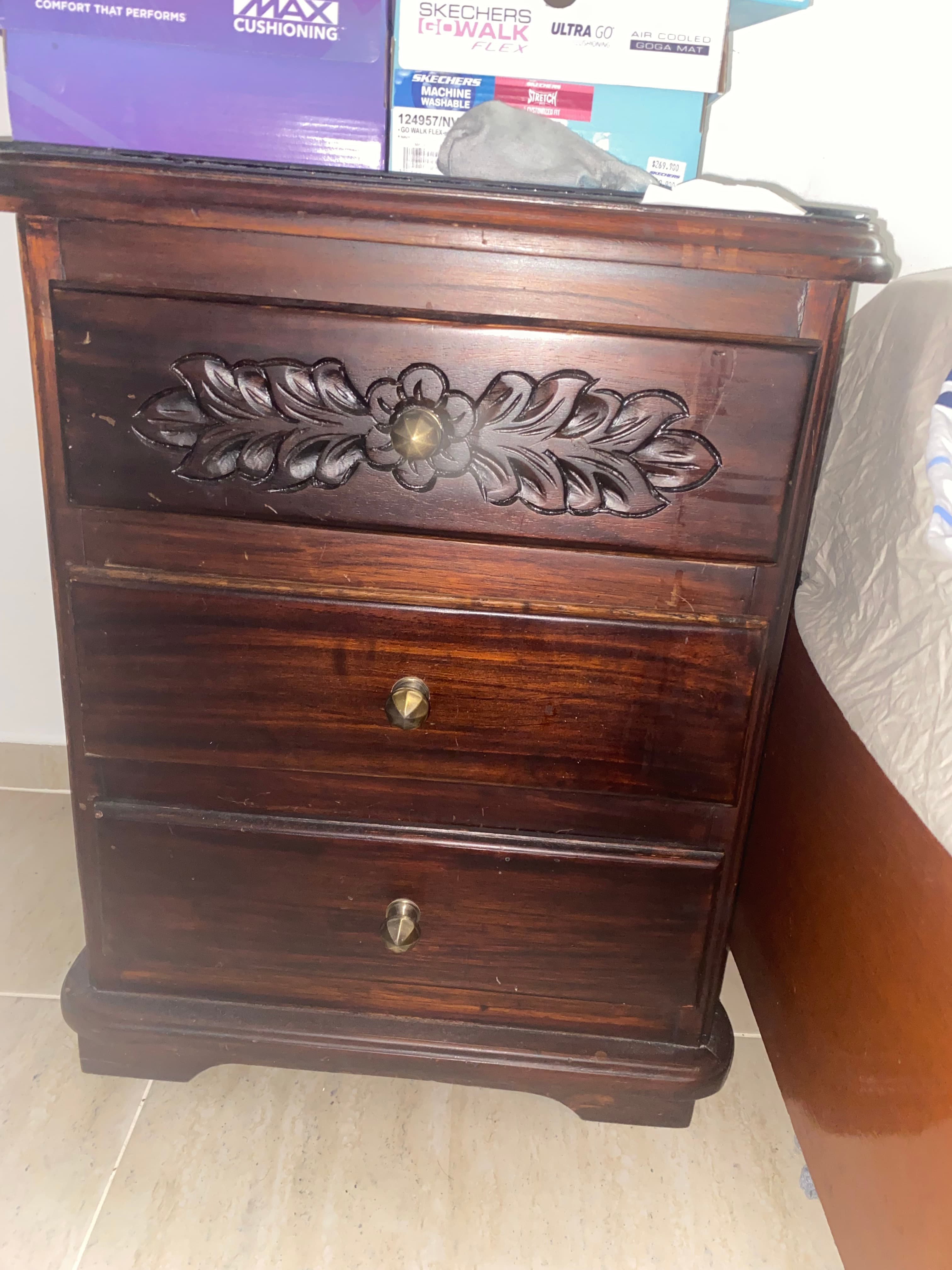 imagen de producto Cama con nochero