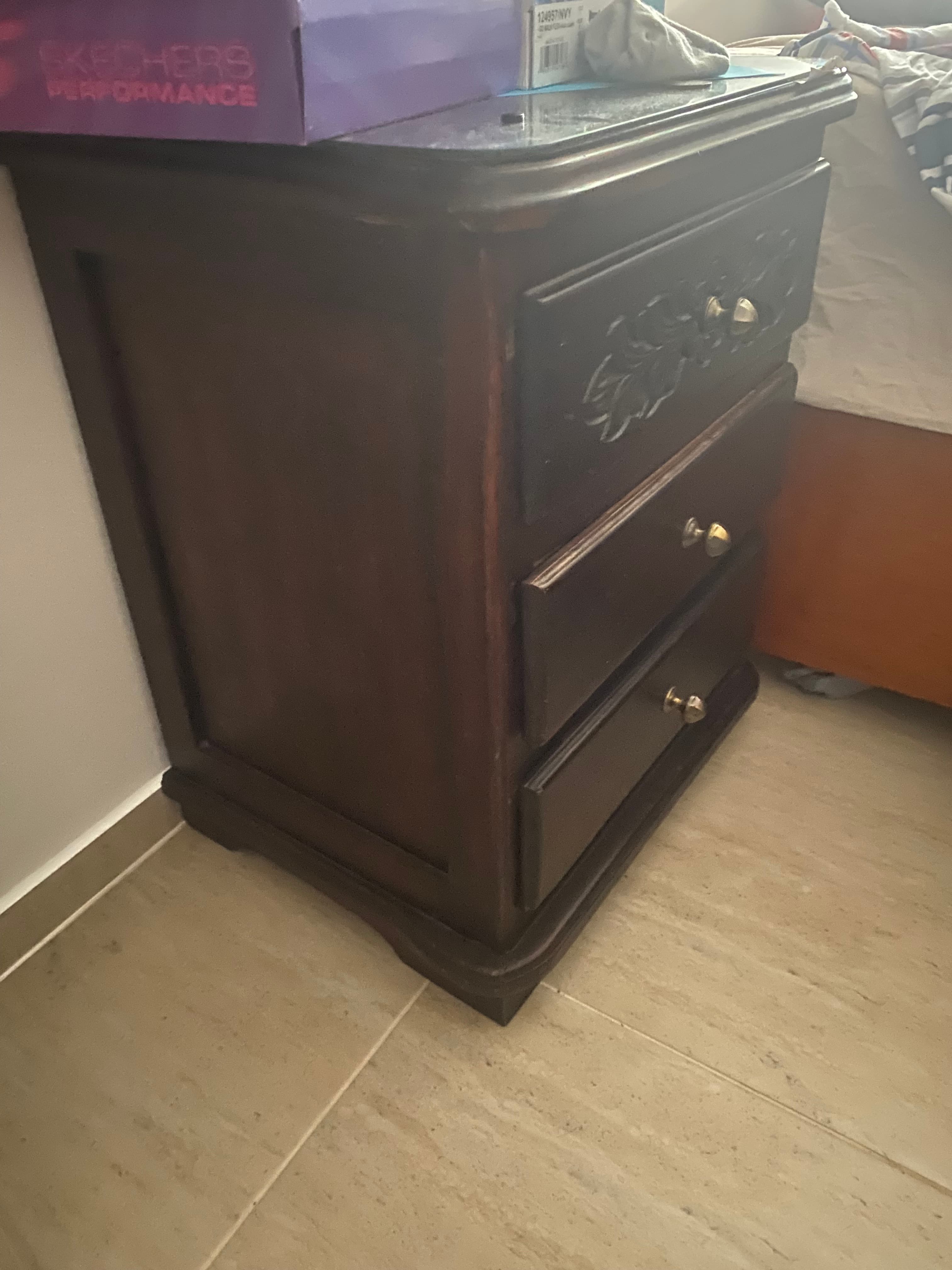 imagen de producto Cama con nochero