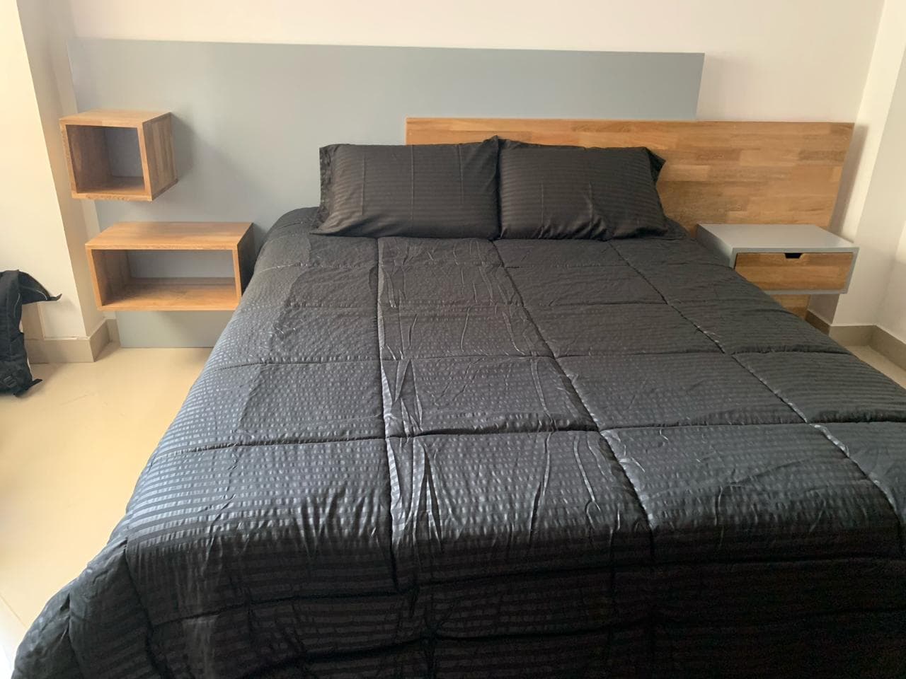 imagen de producto Maravilloso Cama en Roble