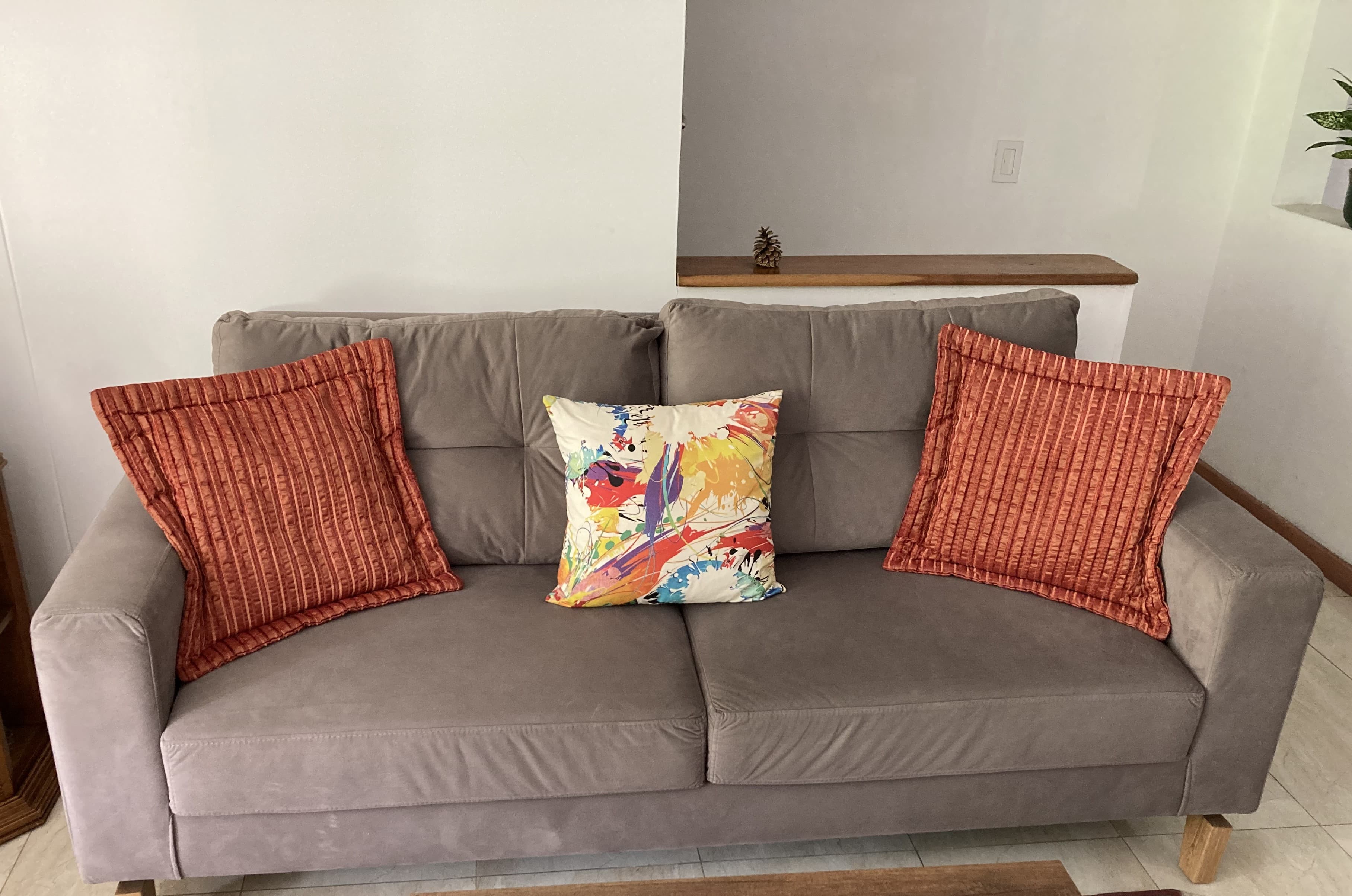 imagen de producto Sofa Lois 3 puestos en tela, plata
