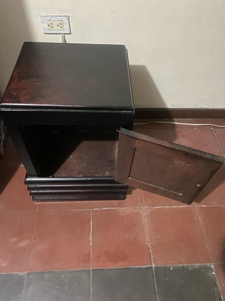 imagen de producto cajonera antigua en guengue