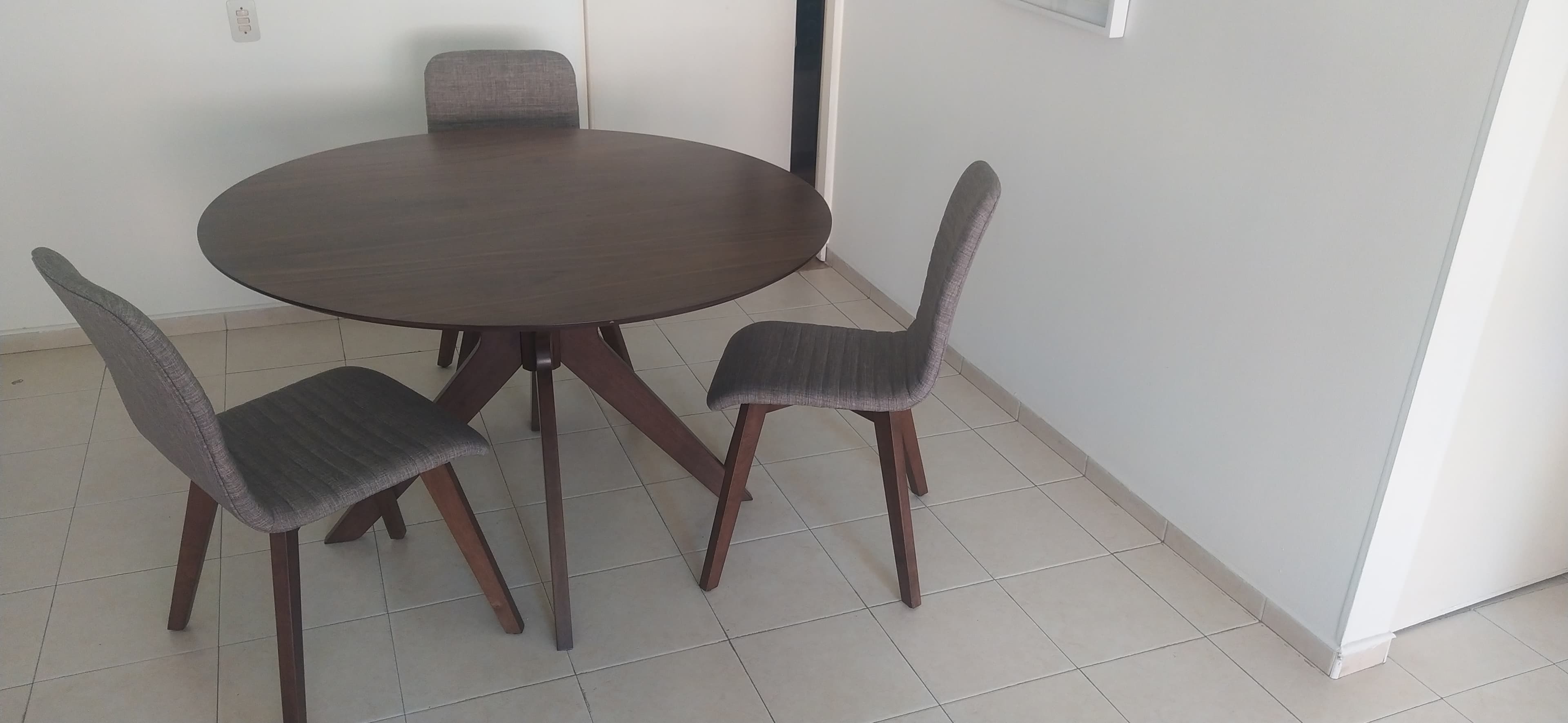 imagen de producto MESA DE COMEDOR 4 PUESTOS