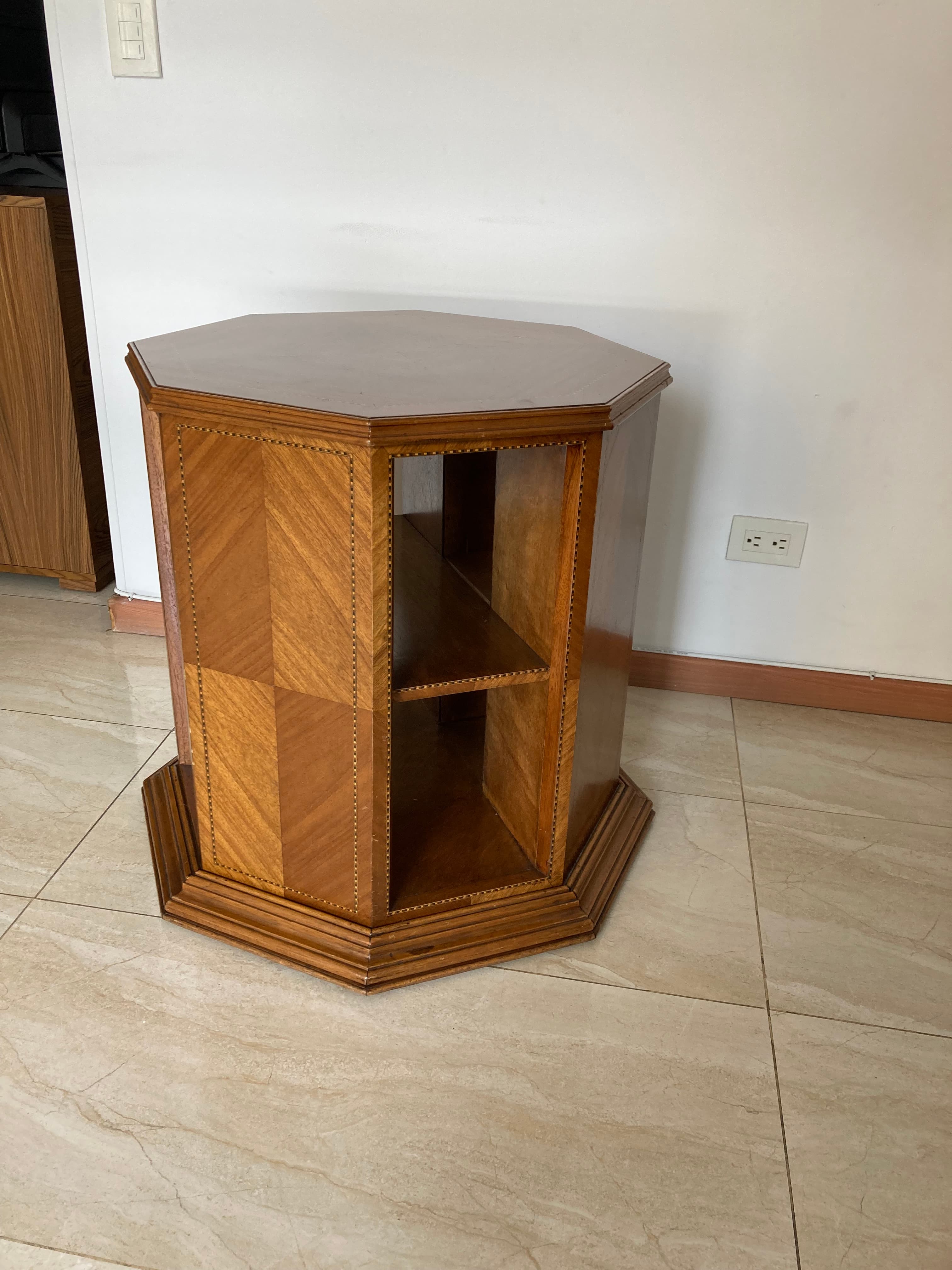 imagen de producto Elegante Mesa Auxiliar hexagonal
