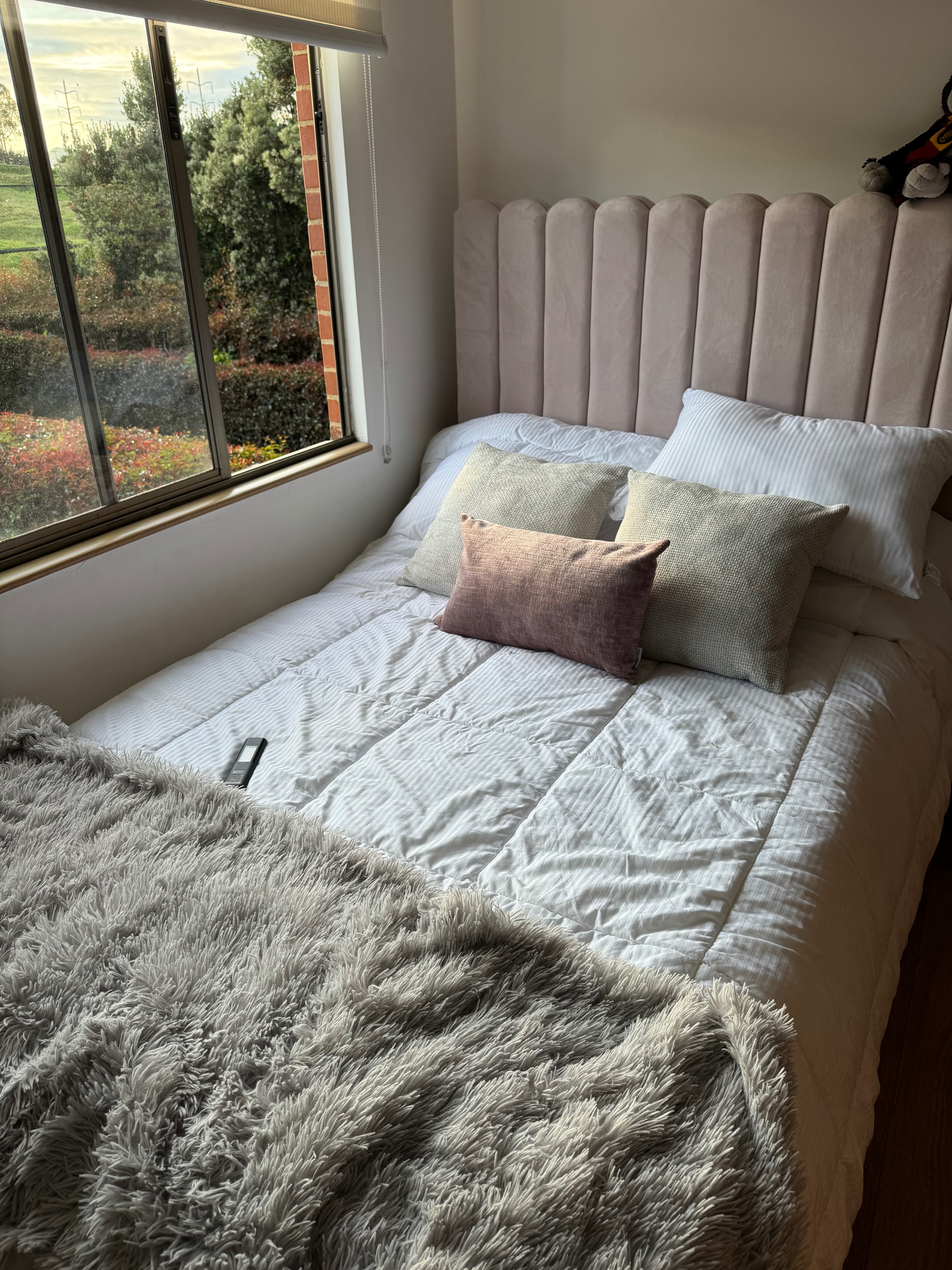 imagen de producto Cama sin colchón