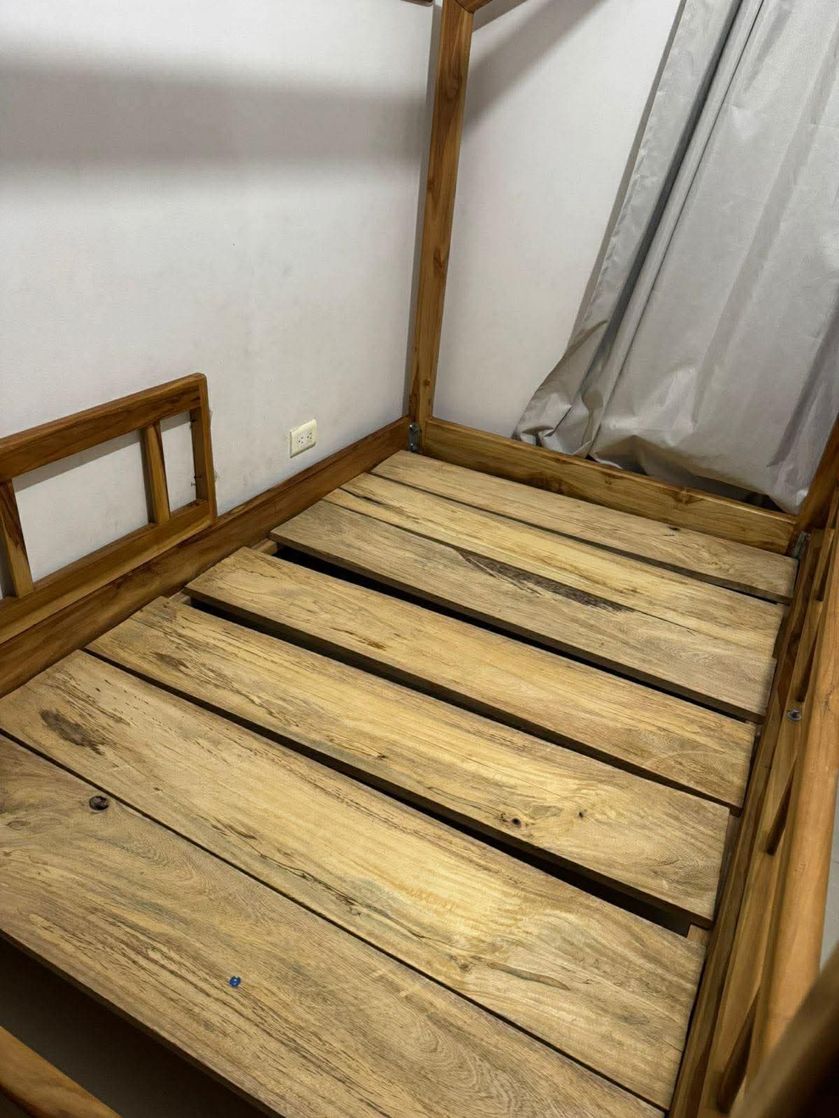 imagen de producto Cama sin colchón