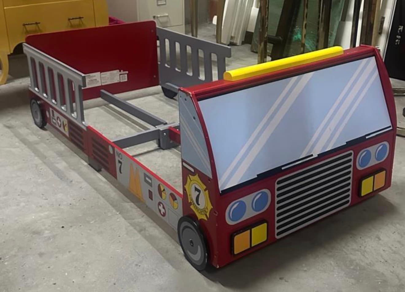 imagen de producto Cama de niño de bombero sin colchón