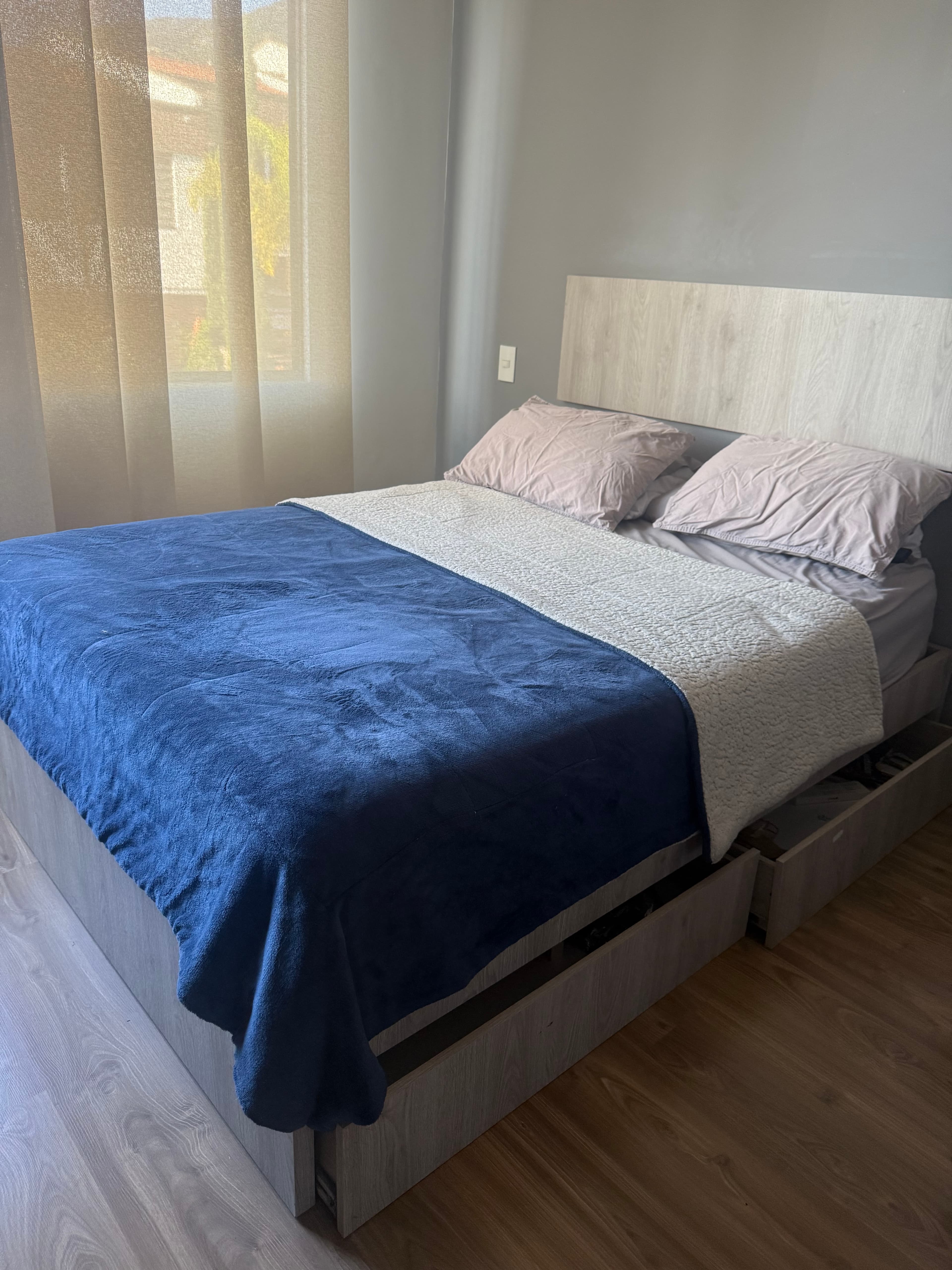 imagen de producto Cama sin colchón
