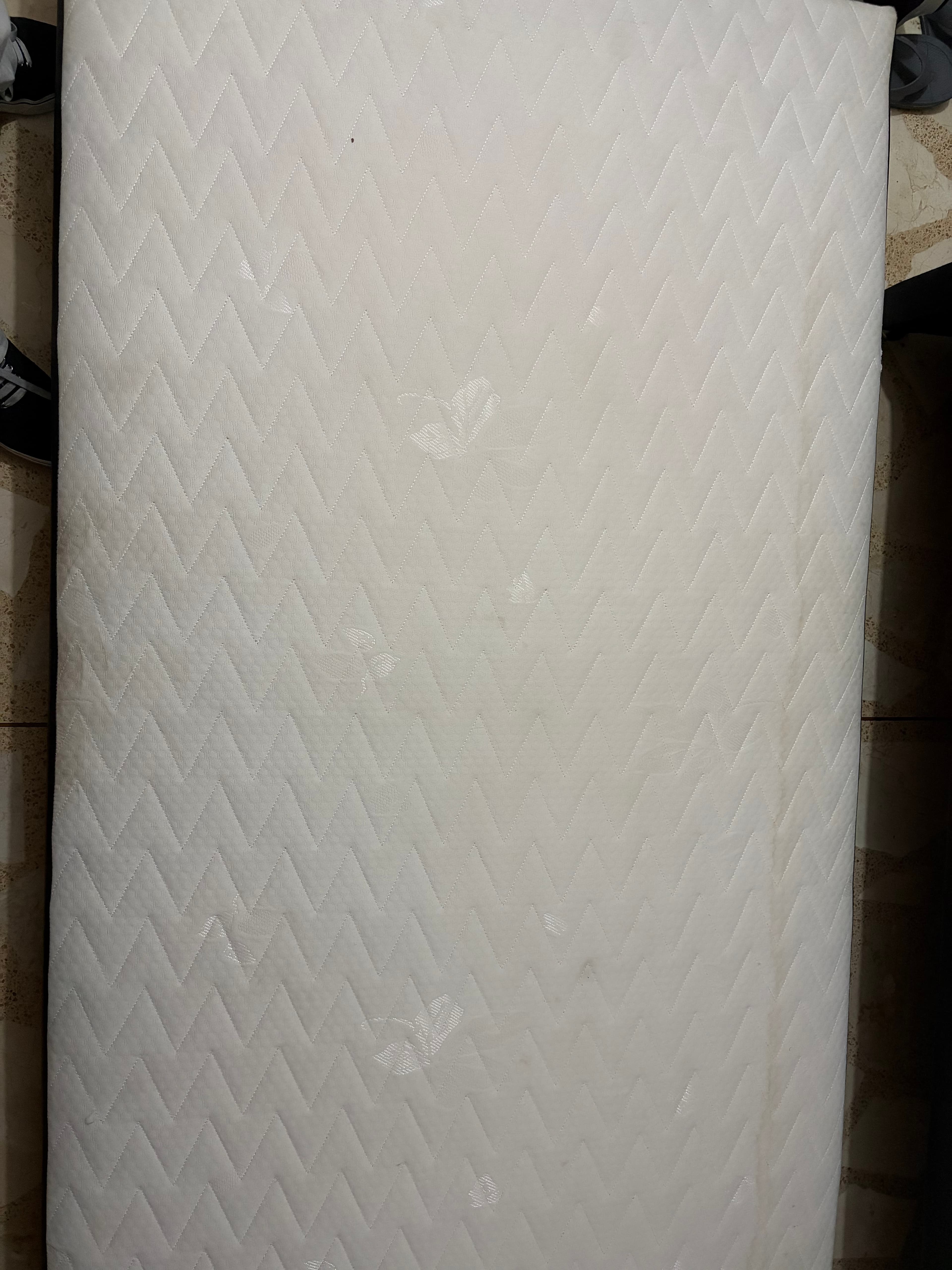 imagen de producto Cama sin colchón