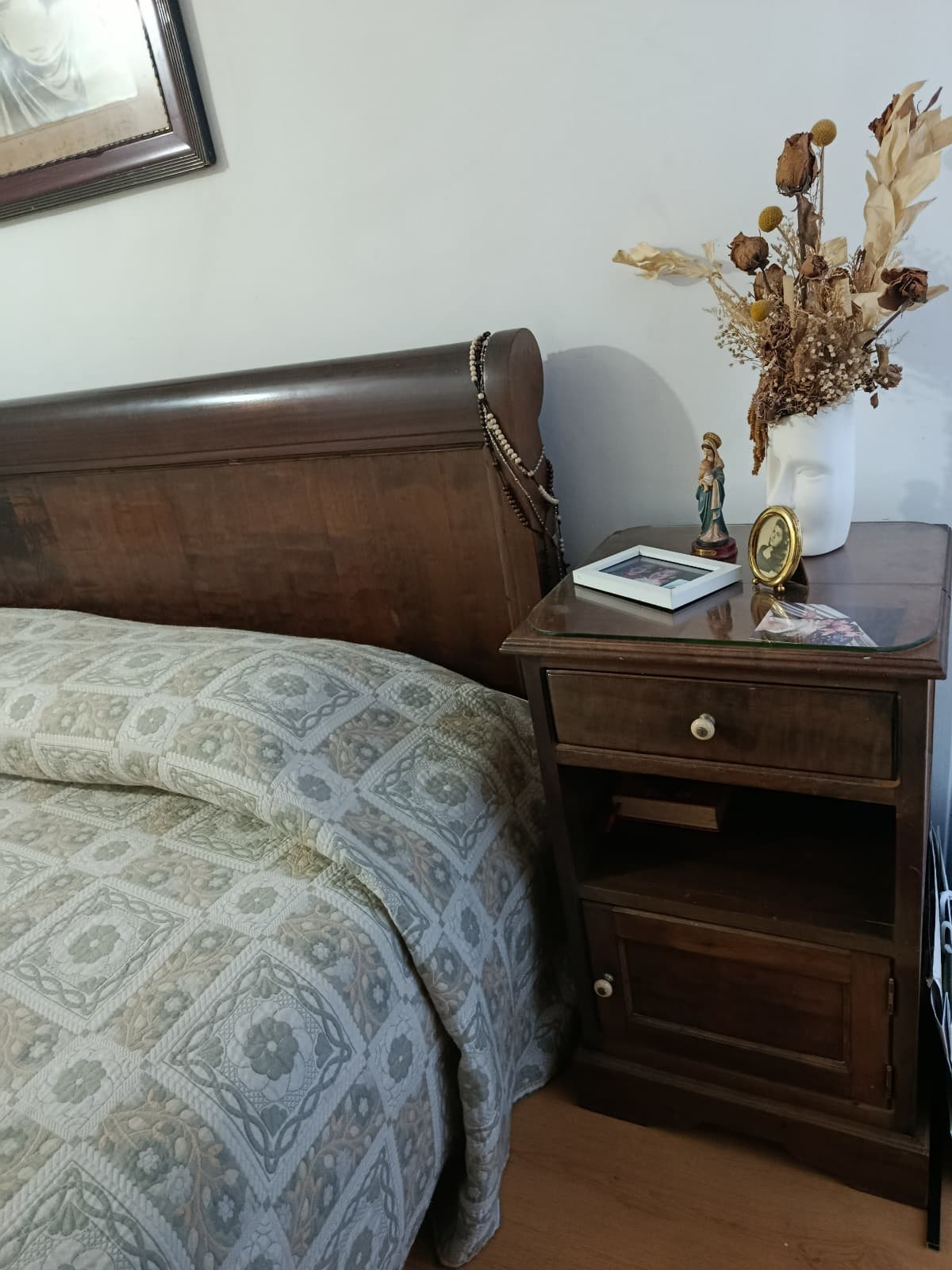 imagen de producto Cama sin colchón