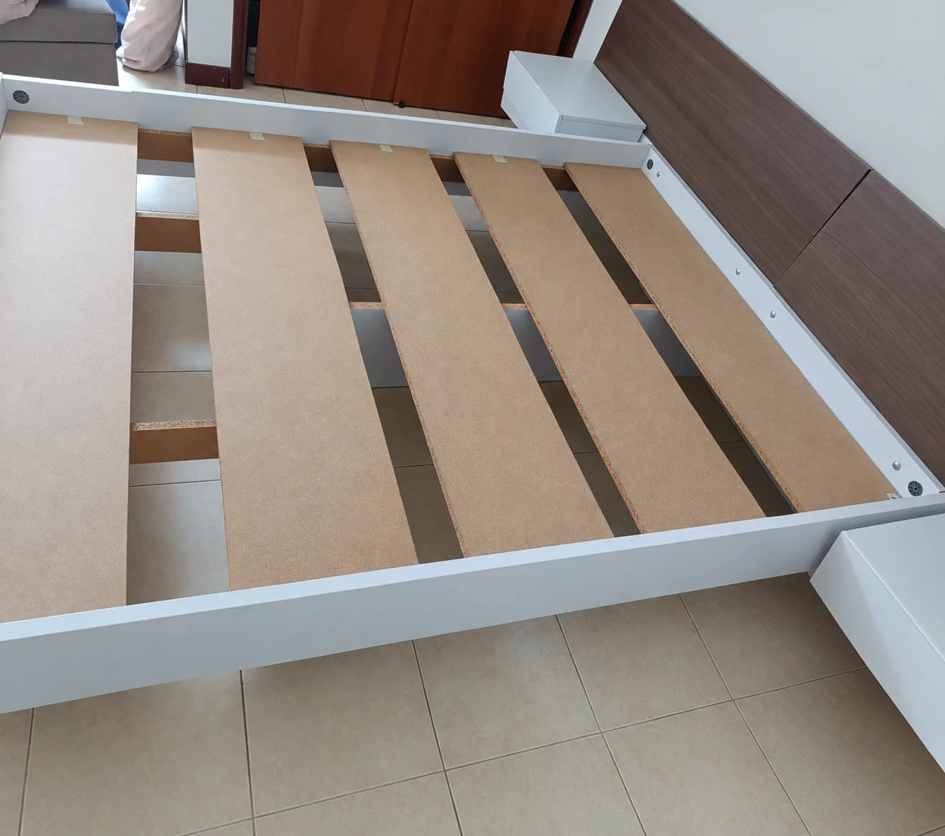 imagen de producto Cama sin colchón