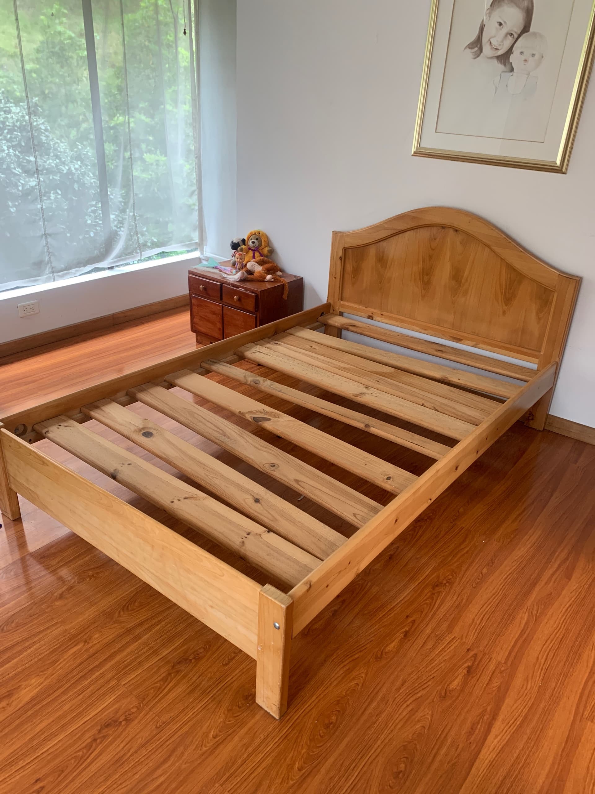 imagen de producto Cama sin colchón