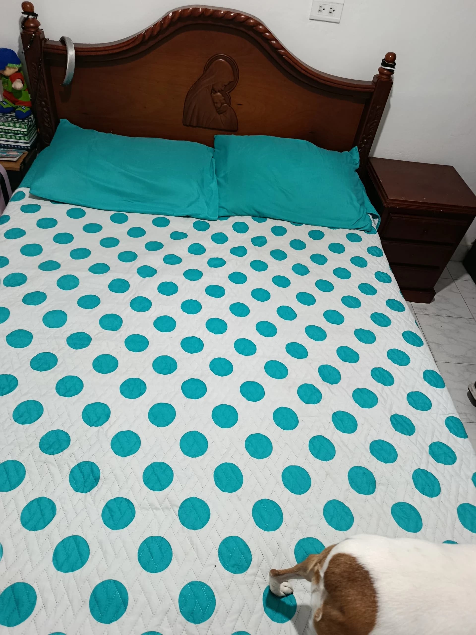 imagen de producto Cama sin colchón