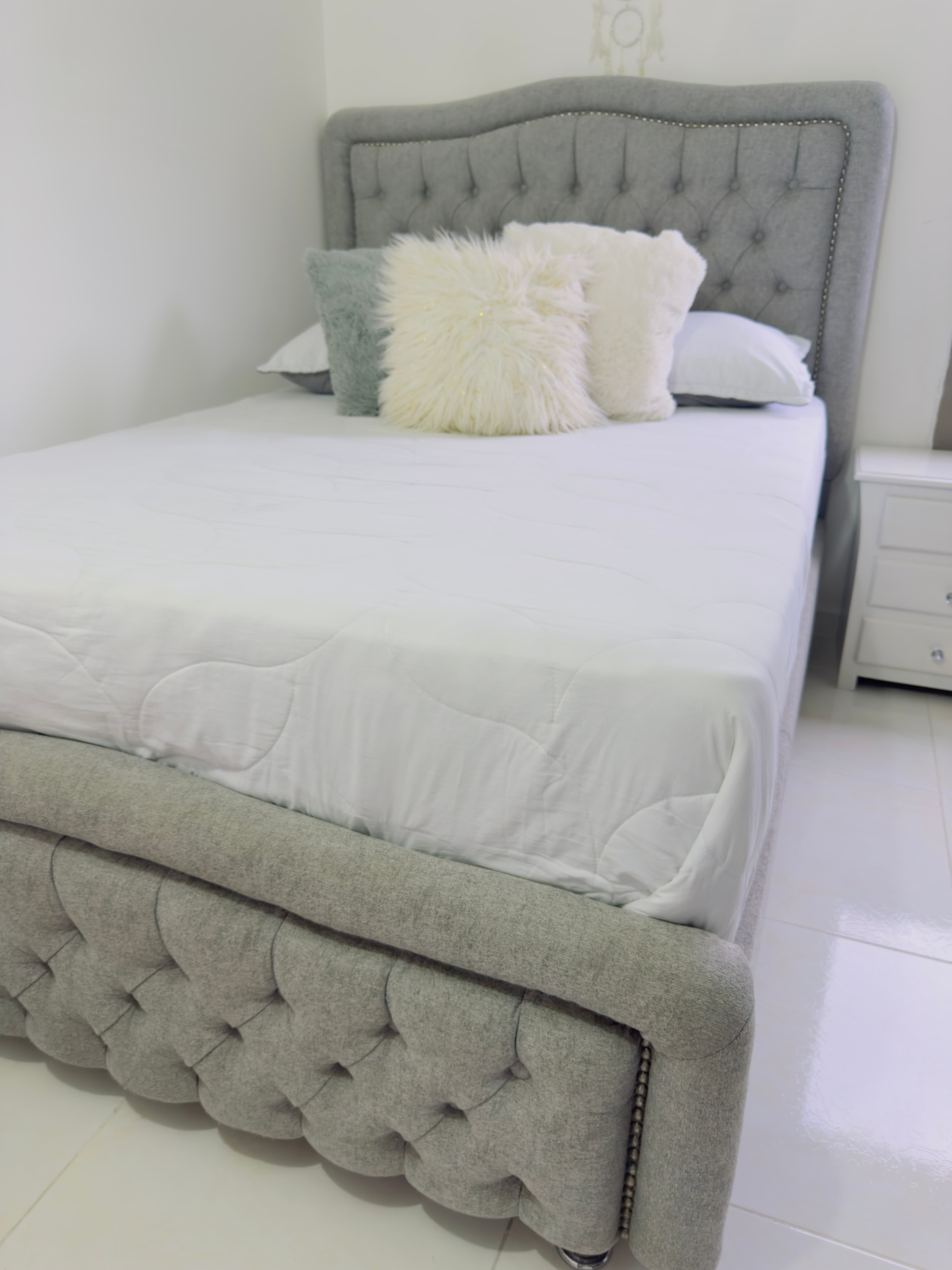 imagen de producto Cama con colchón