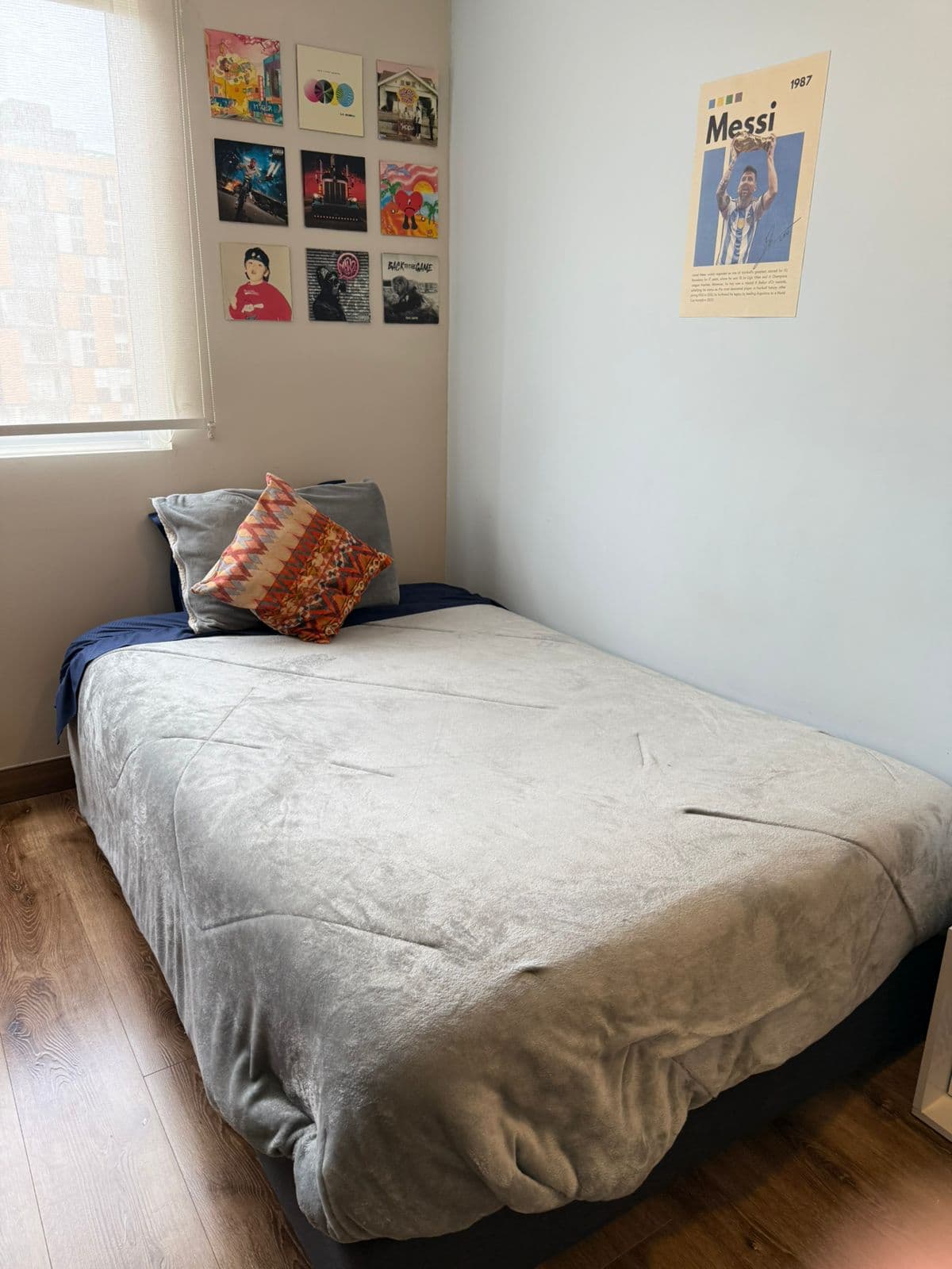 imagen de producto Cama con colchón
