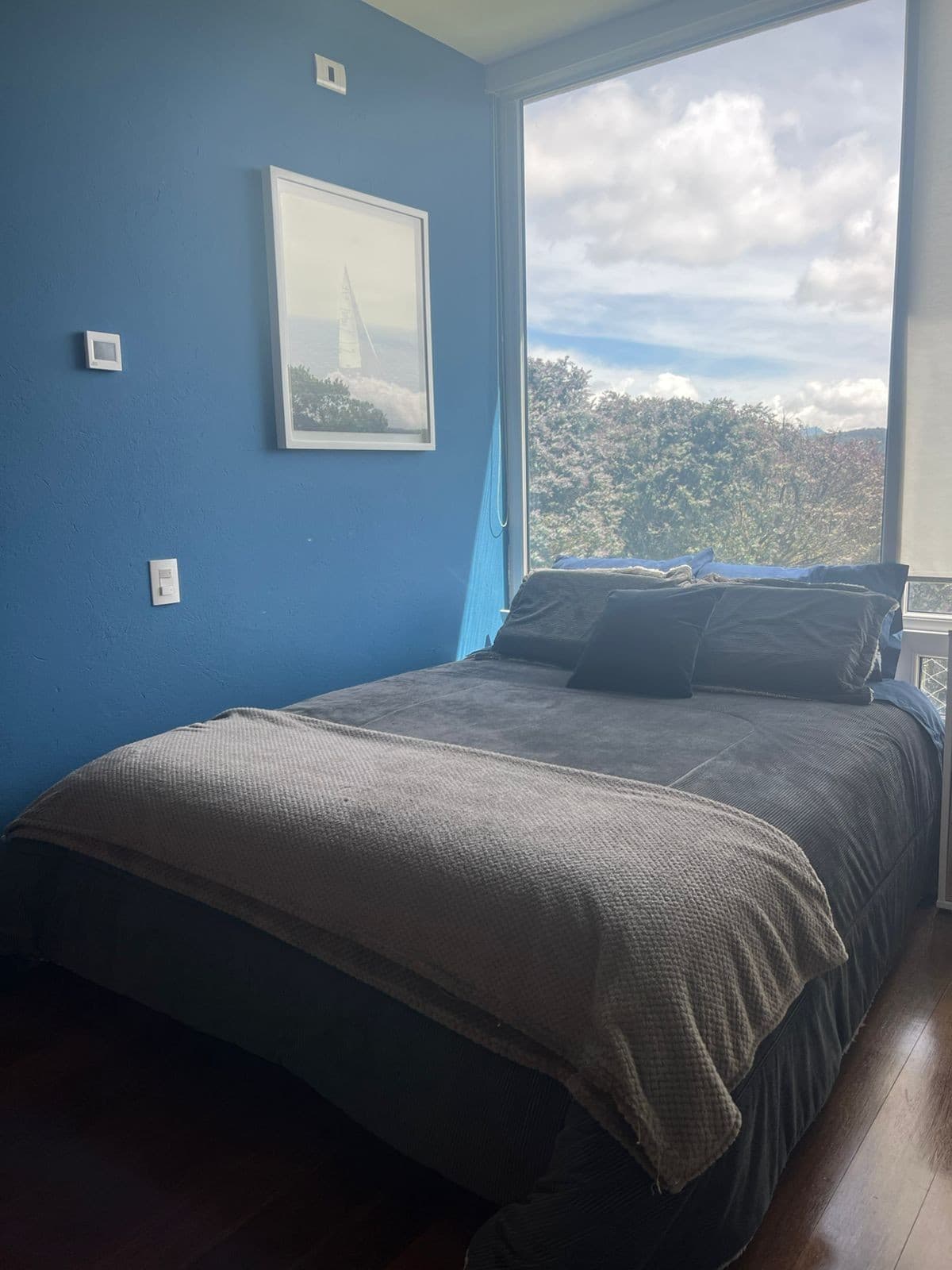 imagen de producto Cama Queen con Colchón Ortopédico