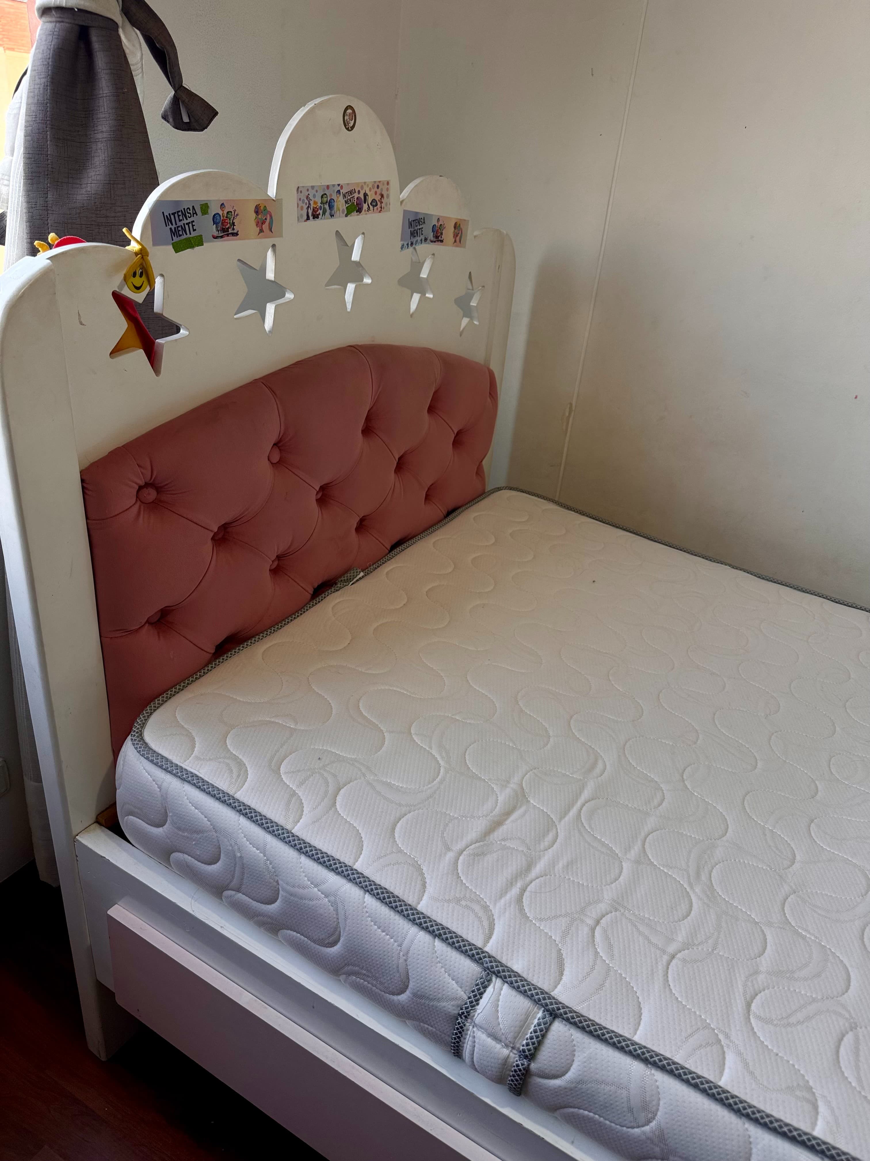 imagen de producto Cama con colchón