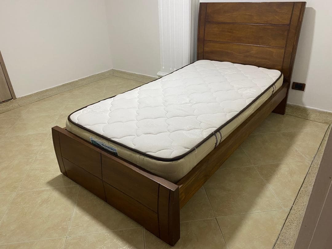 imagen de producto Cama con colchón